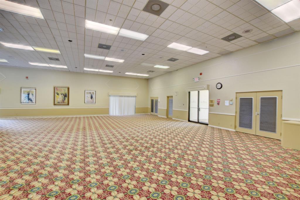 10812 Lake Palm Lane Unit: 201