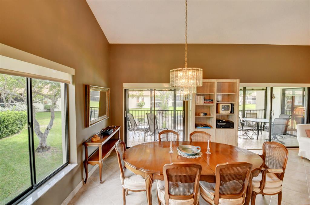 10812 Lake Palm Lane Unit: 201