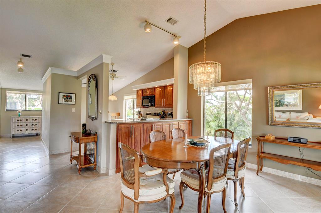 10812 Lake Palm Lane Unit: 201