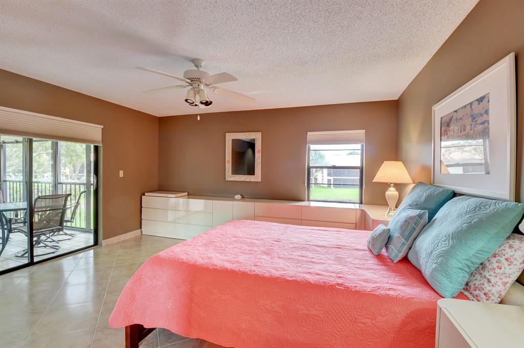 10812 Lake Palm Lane Unit: 201