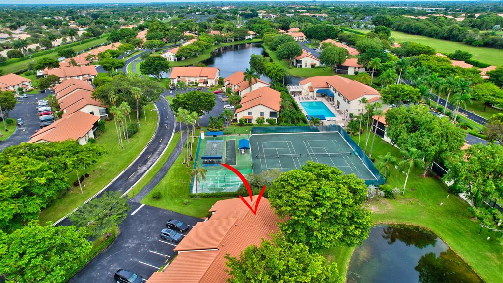 10812 Lake Palm Lane Unit: 201