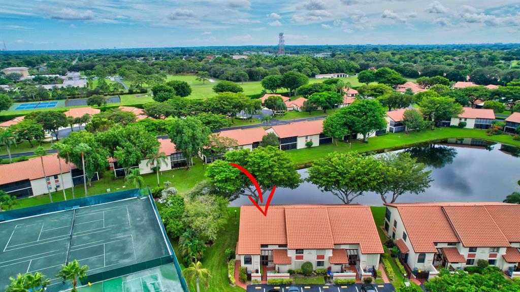 10812 Lake Palm Lane Unit: 201