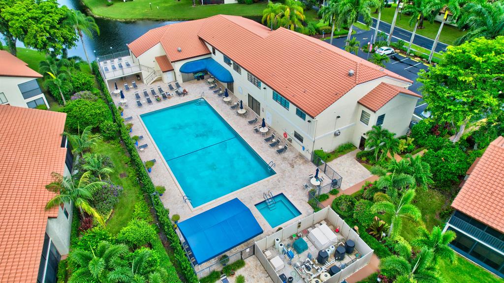 10812 Lake Palm Lane Unit: 201