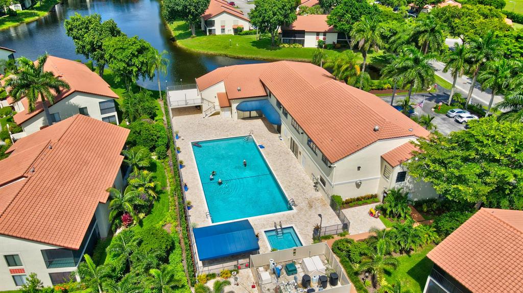 10812 Lake Palm Lane Unit: 201