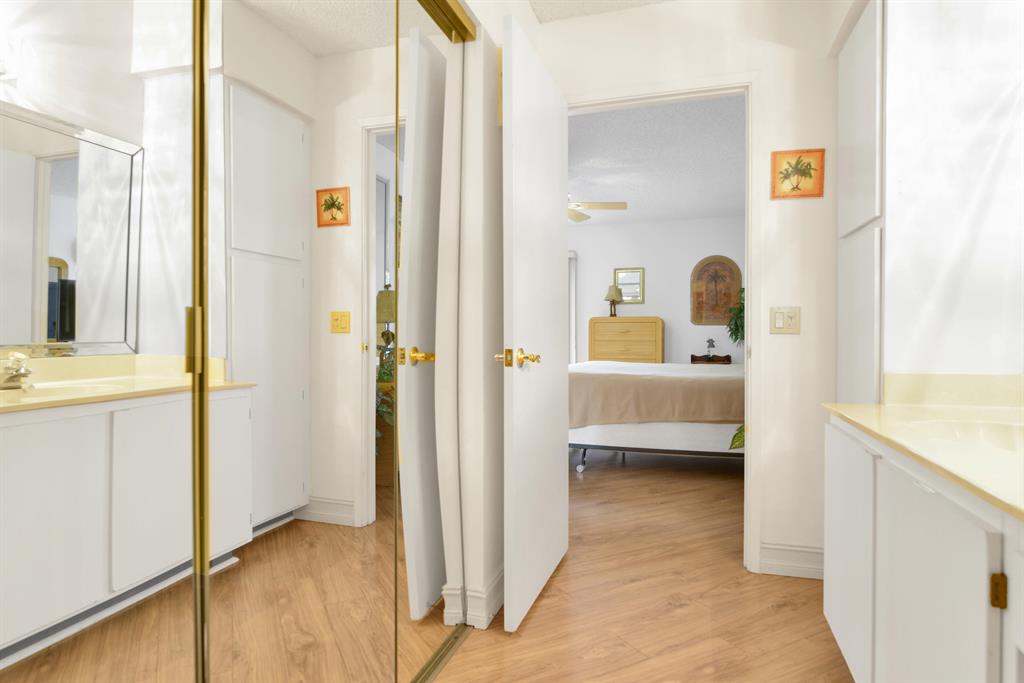 6241 Pointe Regal Circle Unit: 305