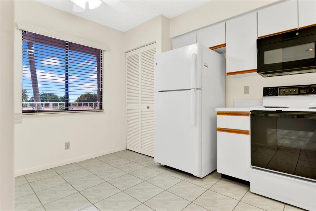6241 Pointe Regal Circle Unit: 305