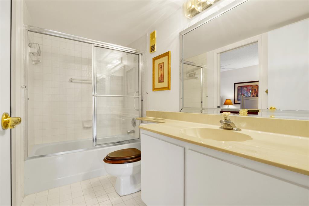 6241 Pointe Regal Circle Unit: 305