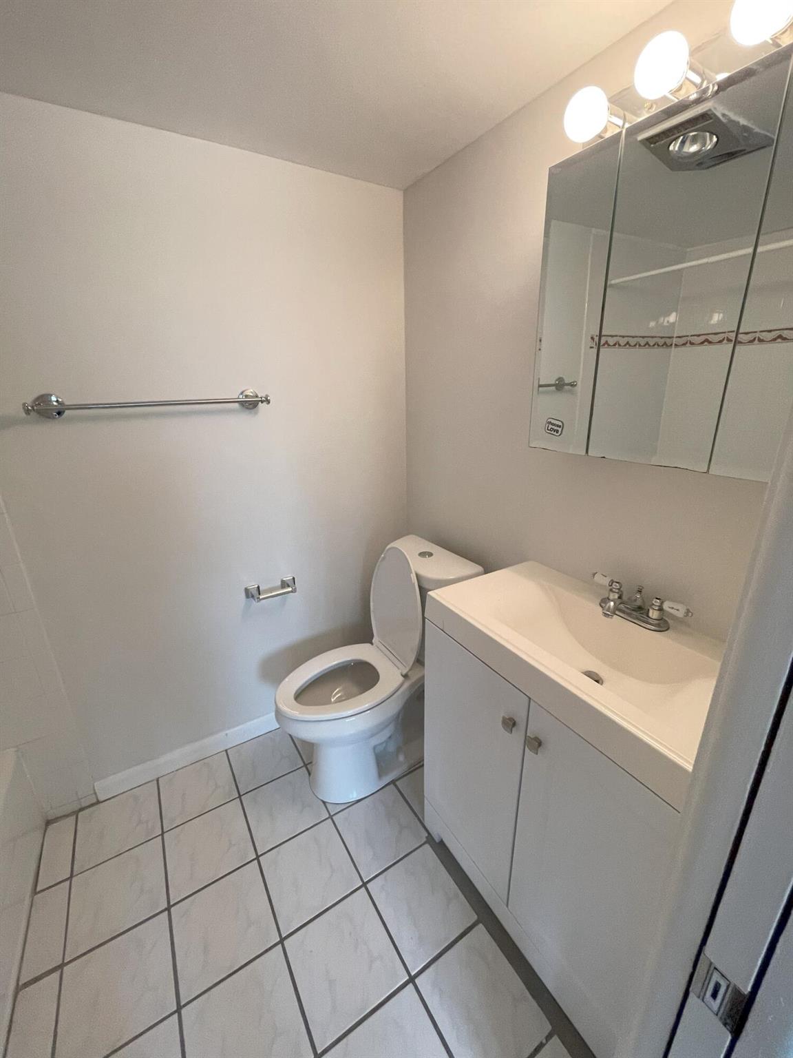 50 SE 12th Street Unit: 120