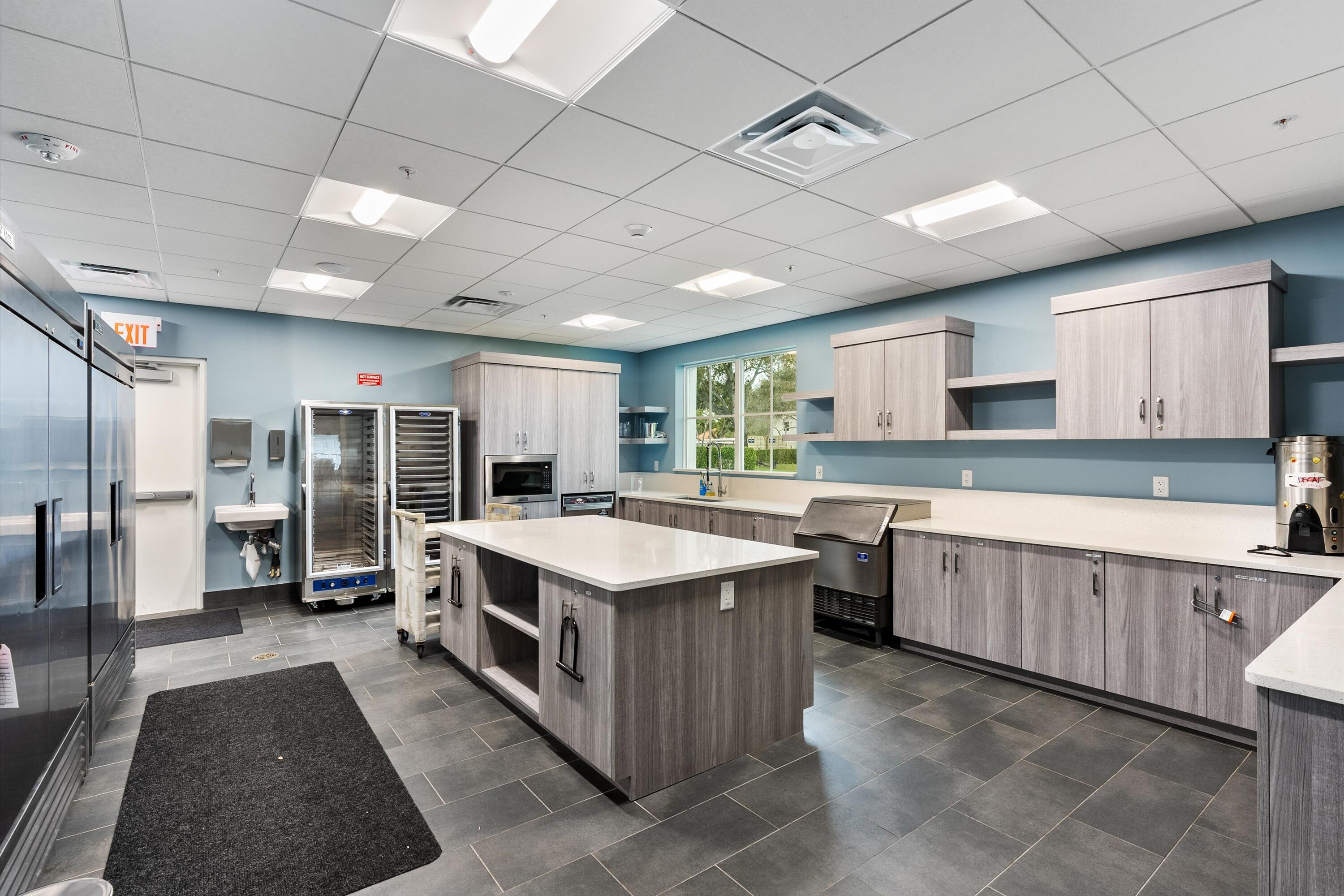 6037 E Pointe Regal Circle E Unit: 310