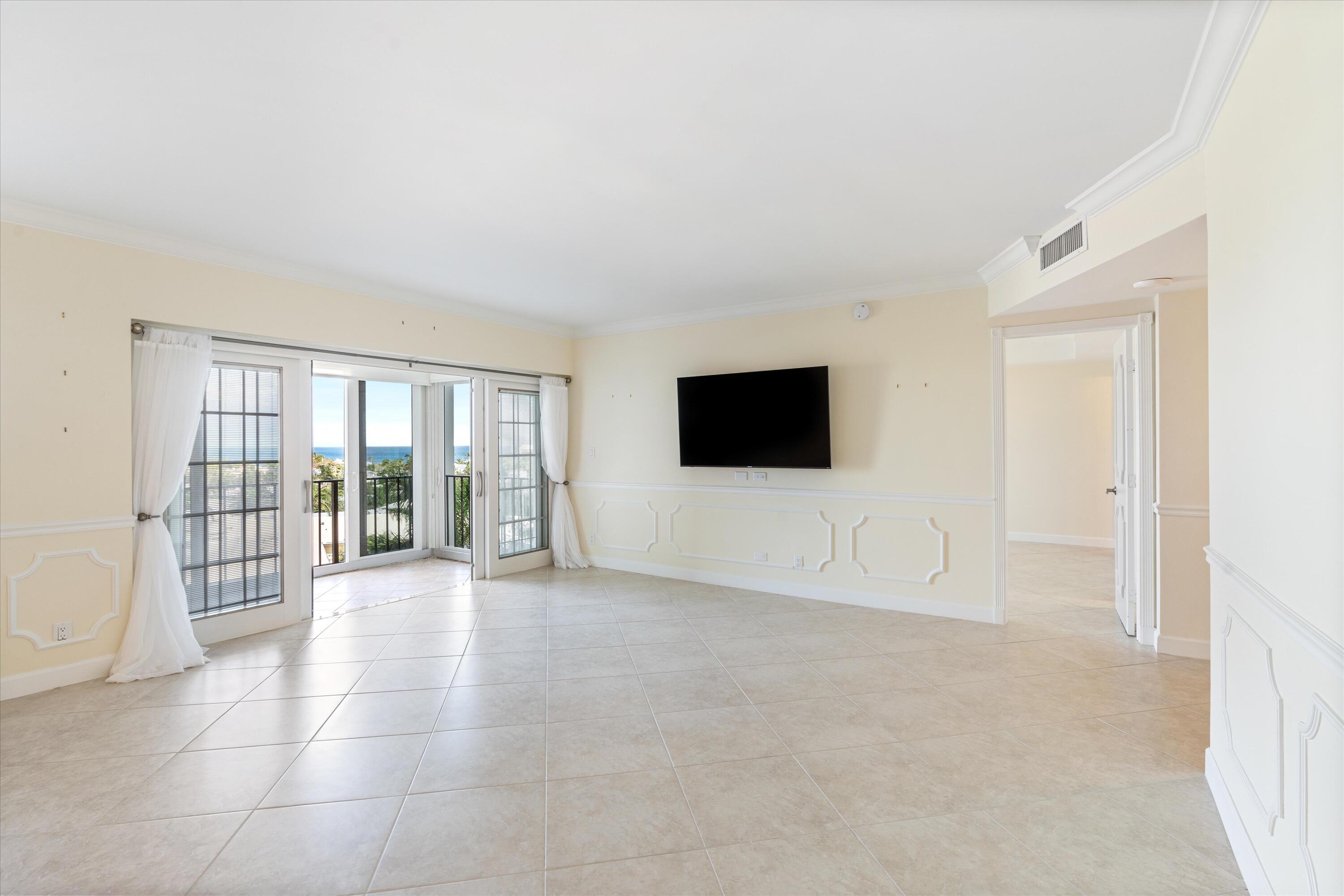 86 Macfarlane Drive Unit: 8h