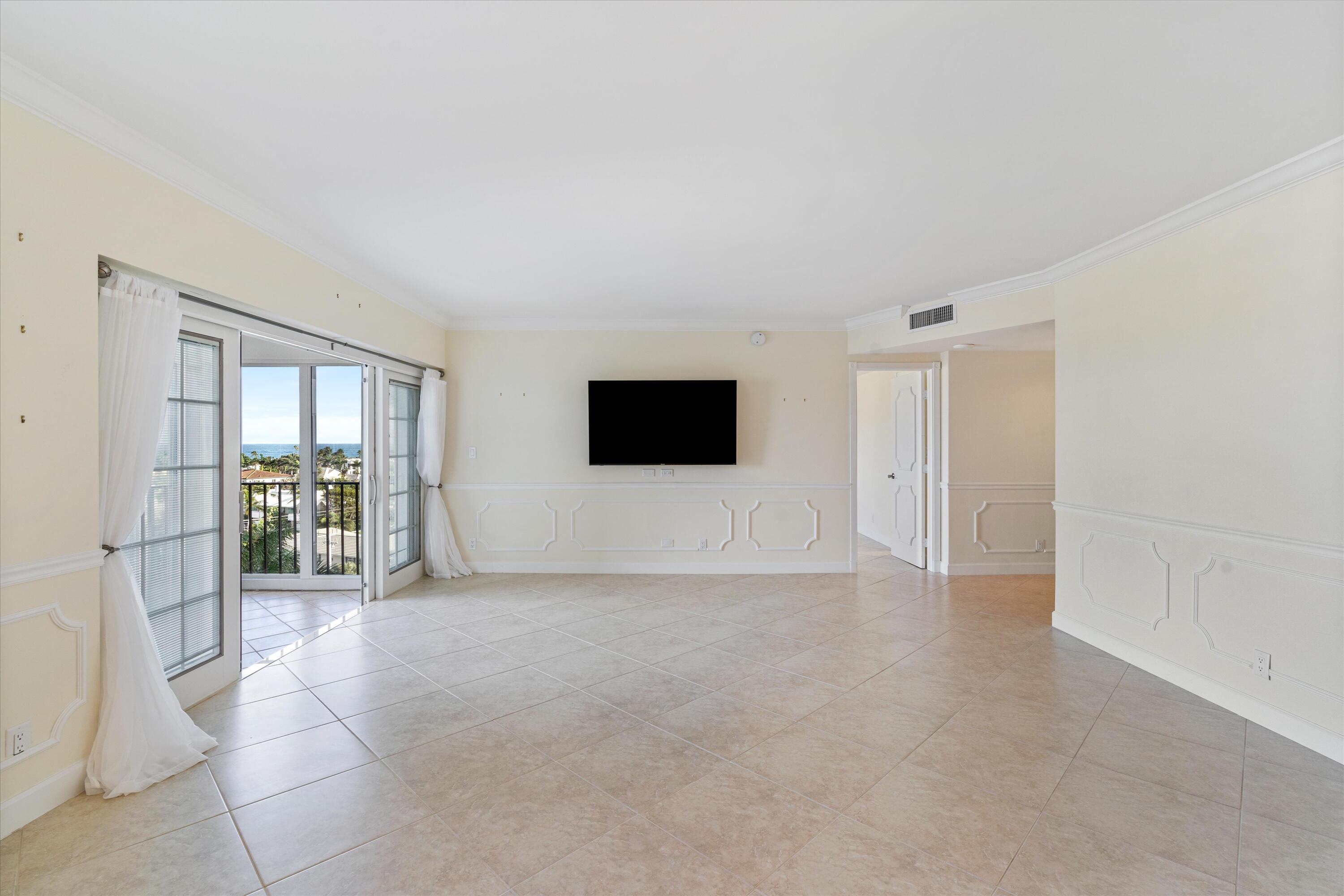 86 Macfarlane Drive Unit: 8h