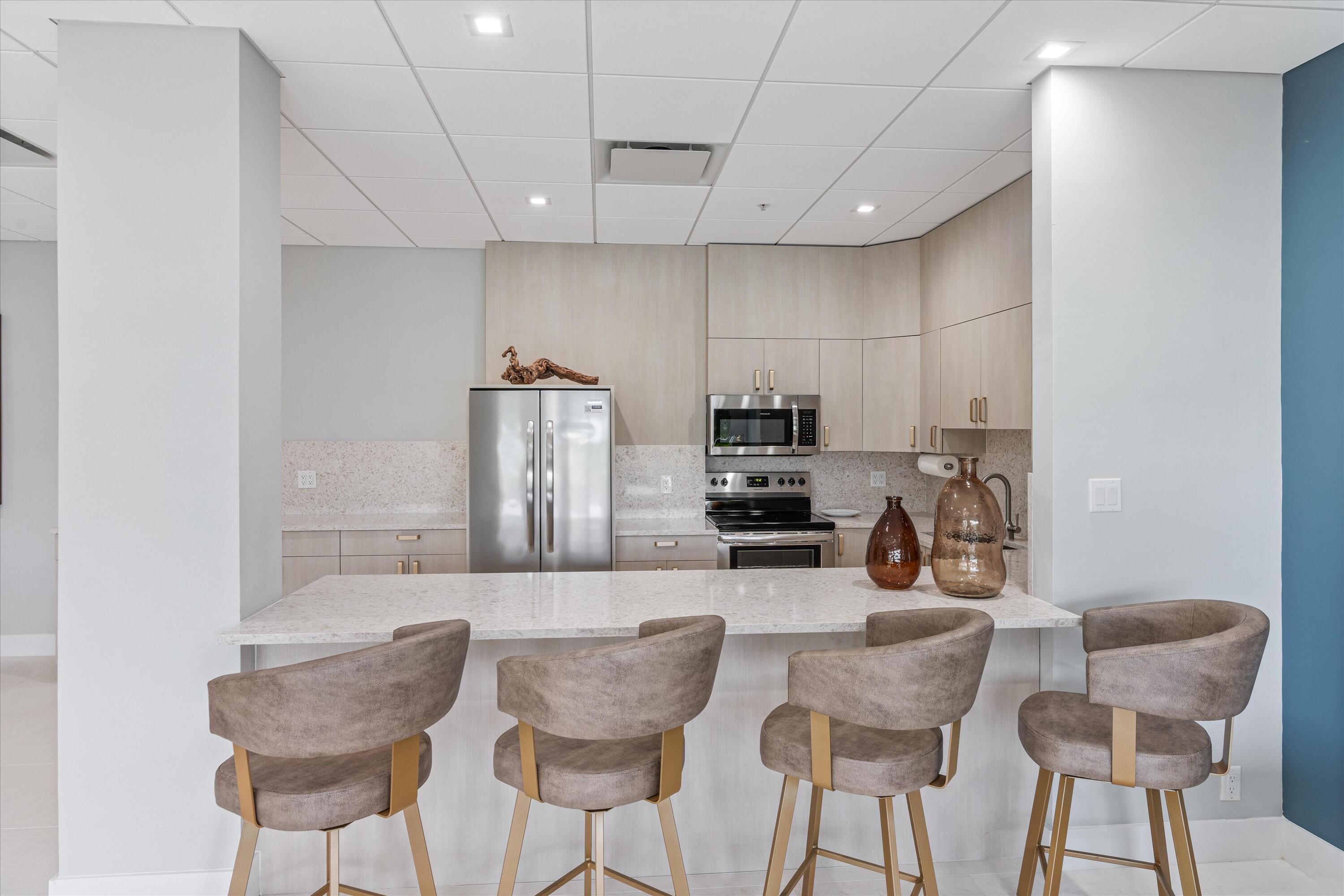 86 Macfarlane Drive Unit: 8h