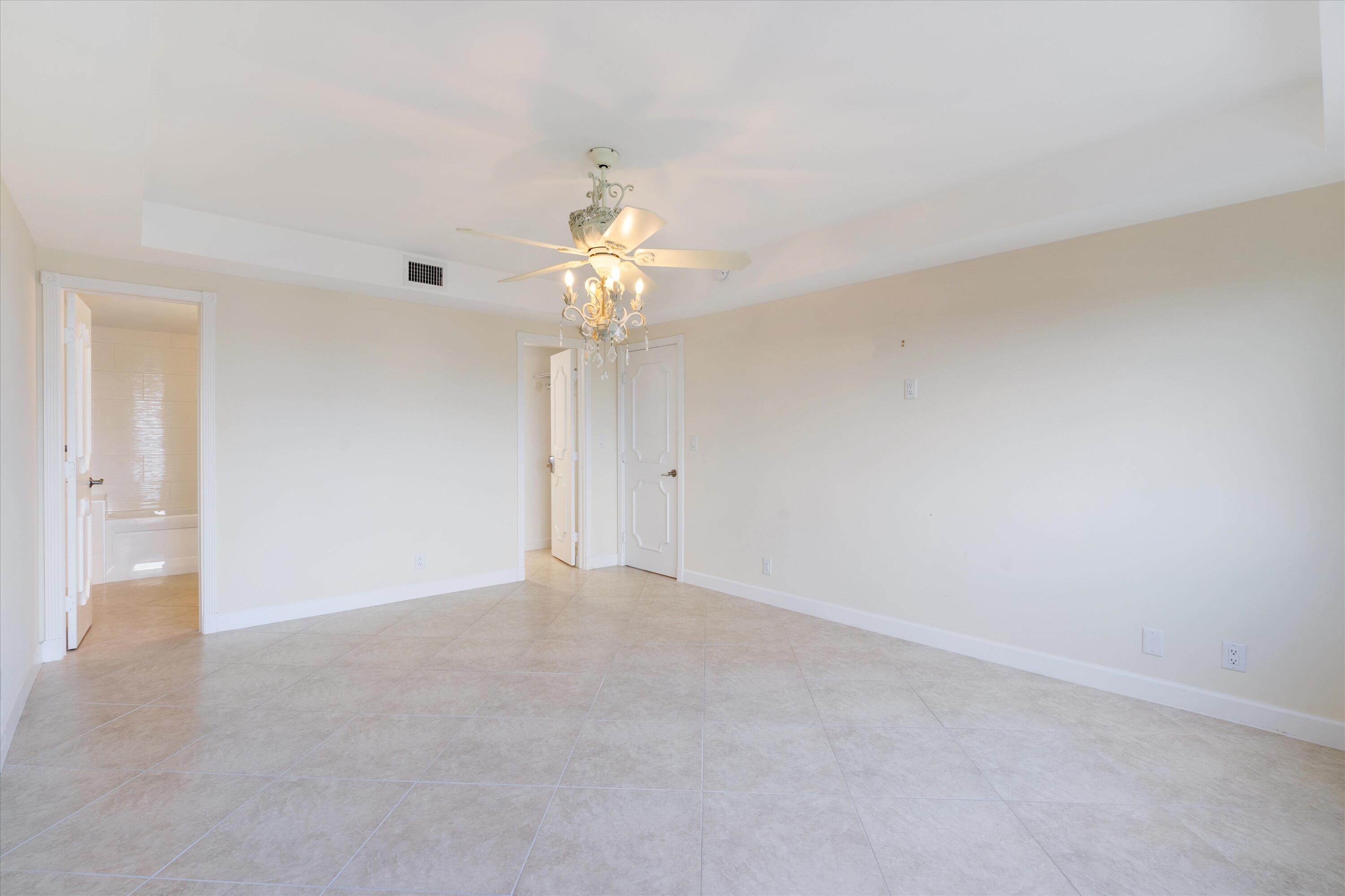 86 Macfarlane Drive Unit: 8h