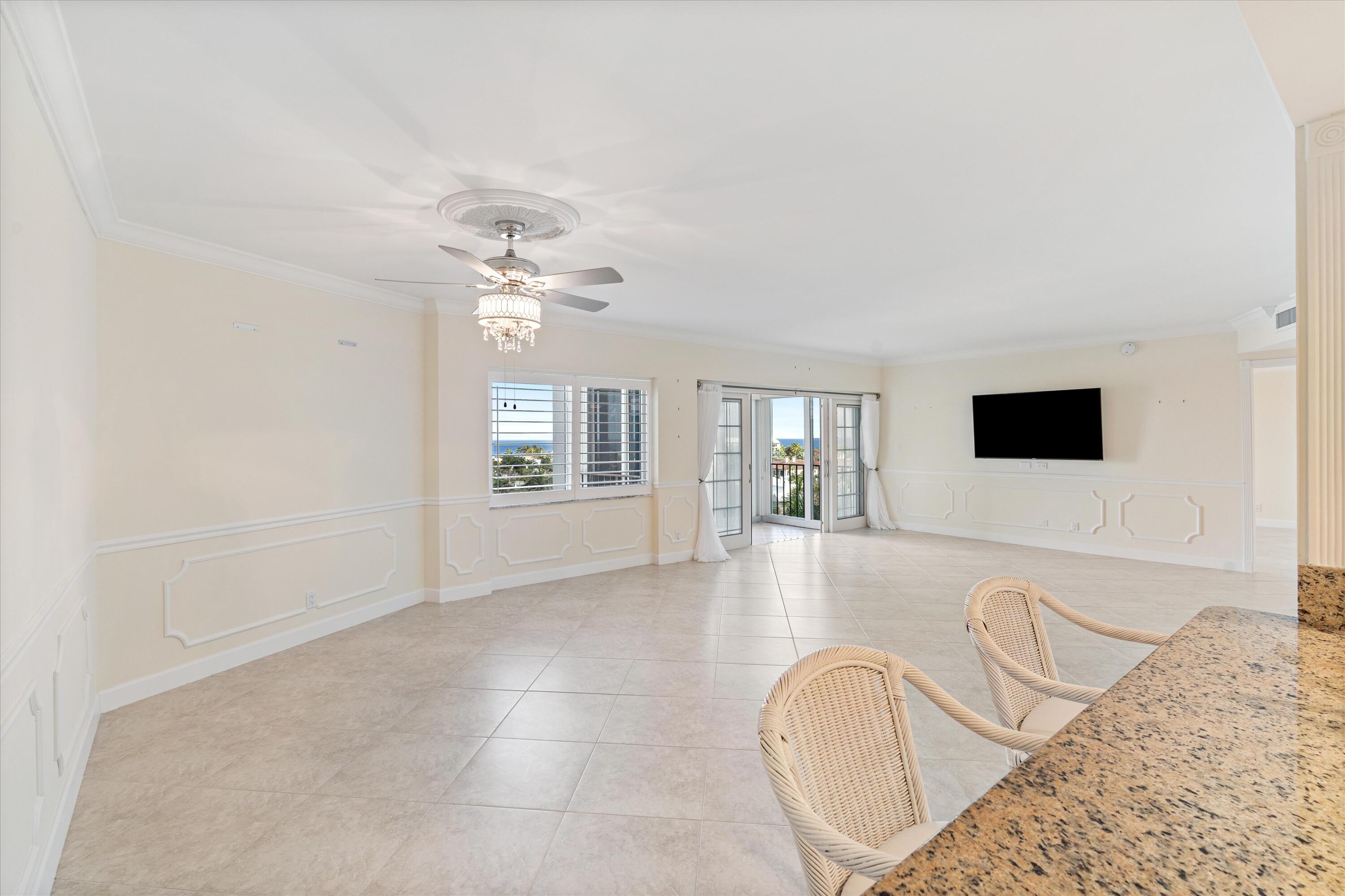 86 Macfarlane Drive Unit: 8h