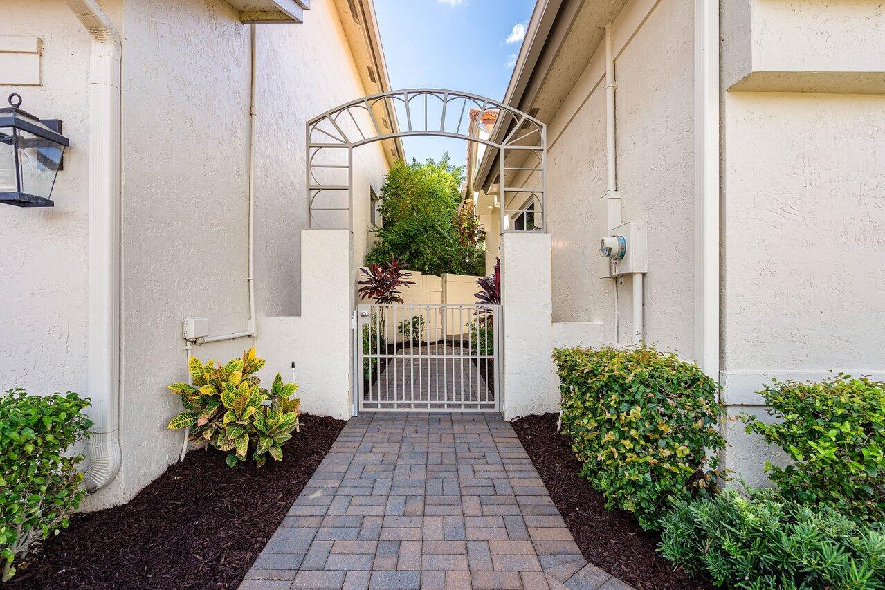 5168 NW 26th Circle