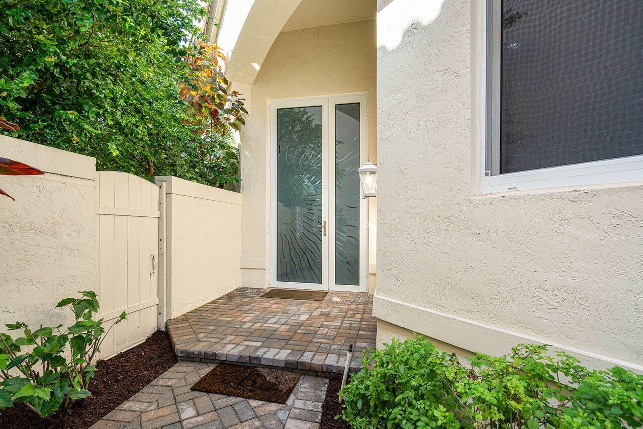 5168 NW 26th Circle