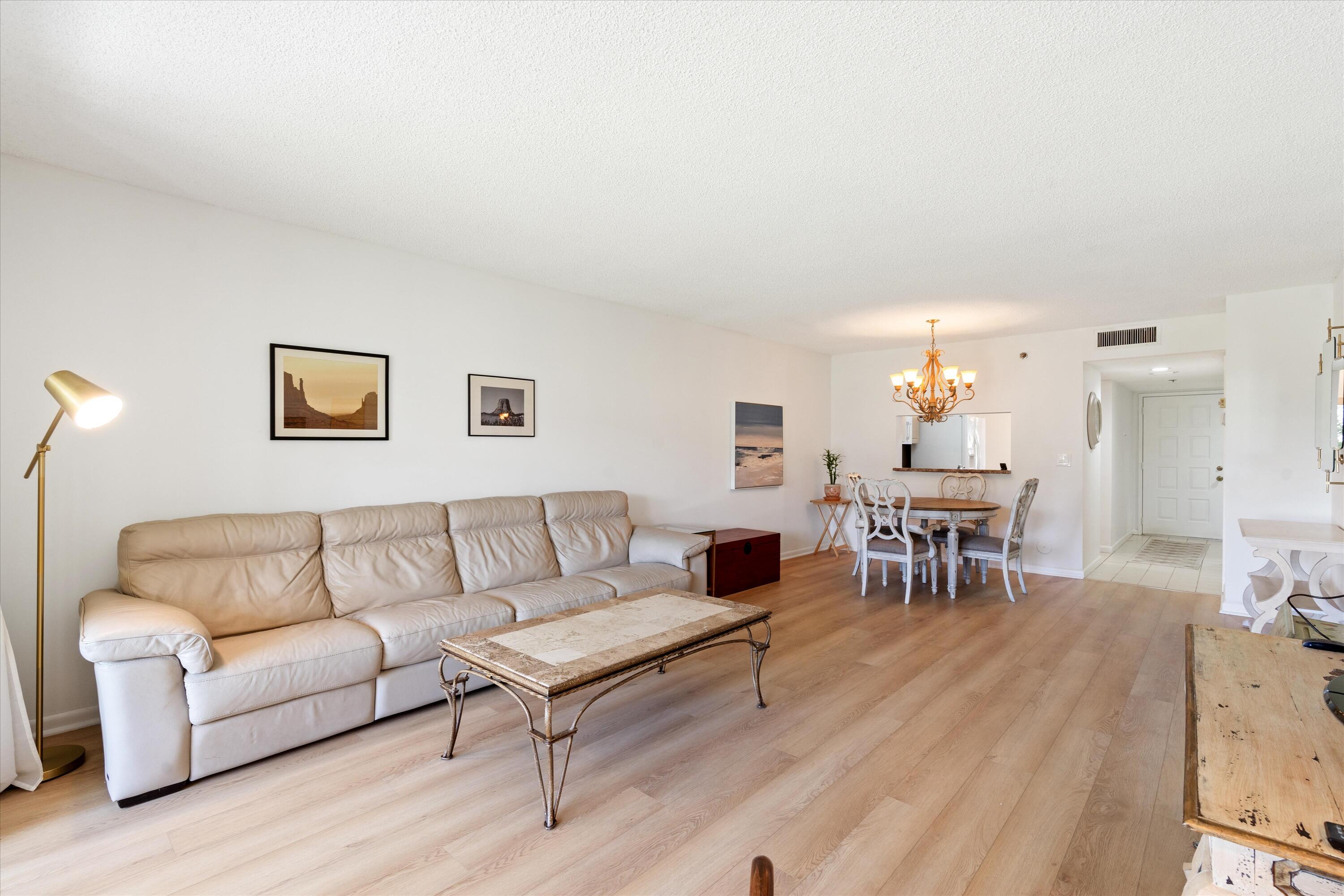 7290 Kinghurst 108 Drive 108