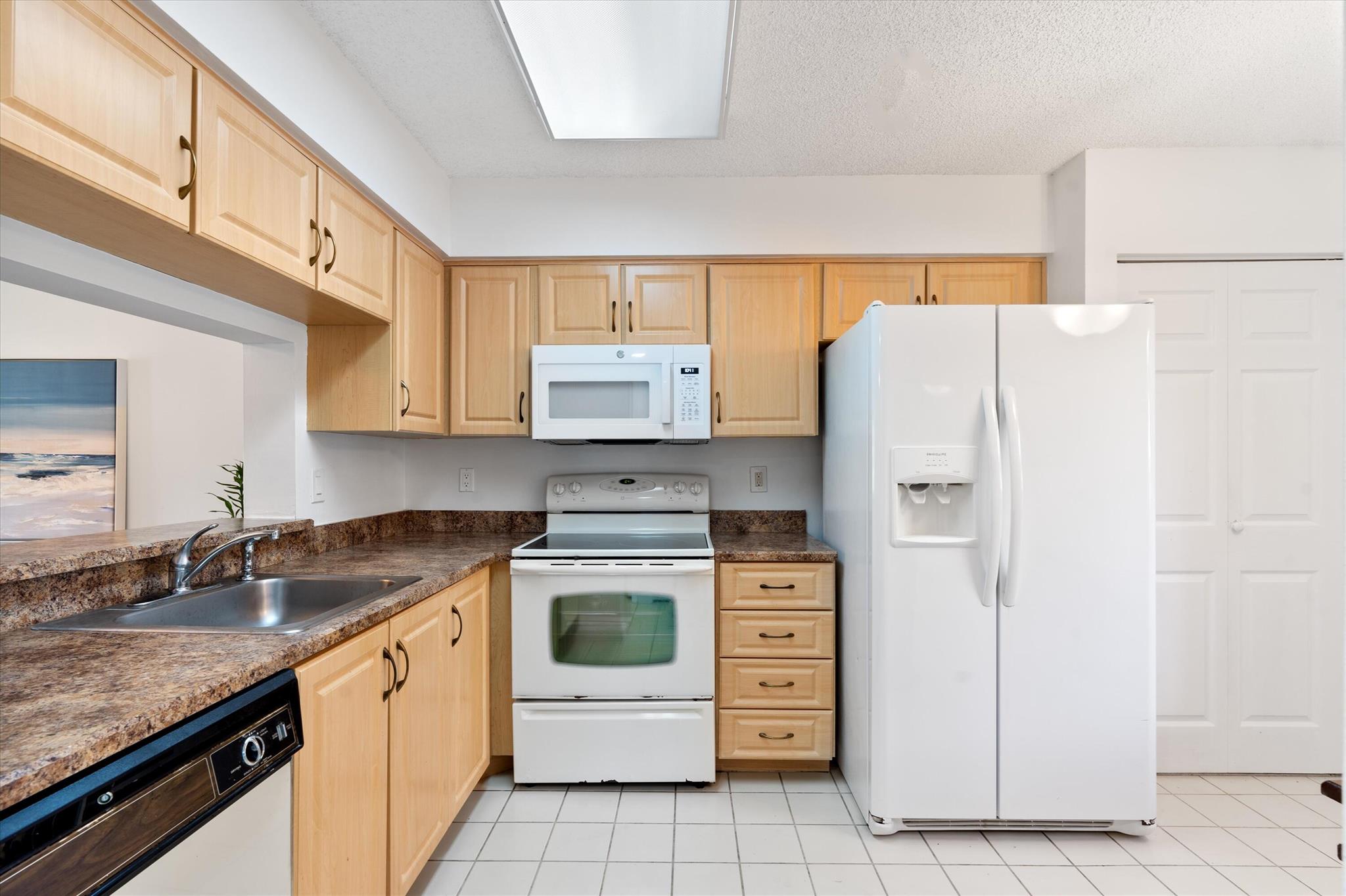 7290 Kinghurst 108 Drive 108