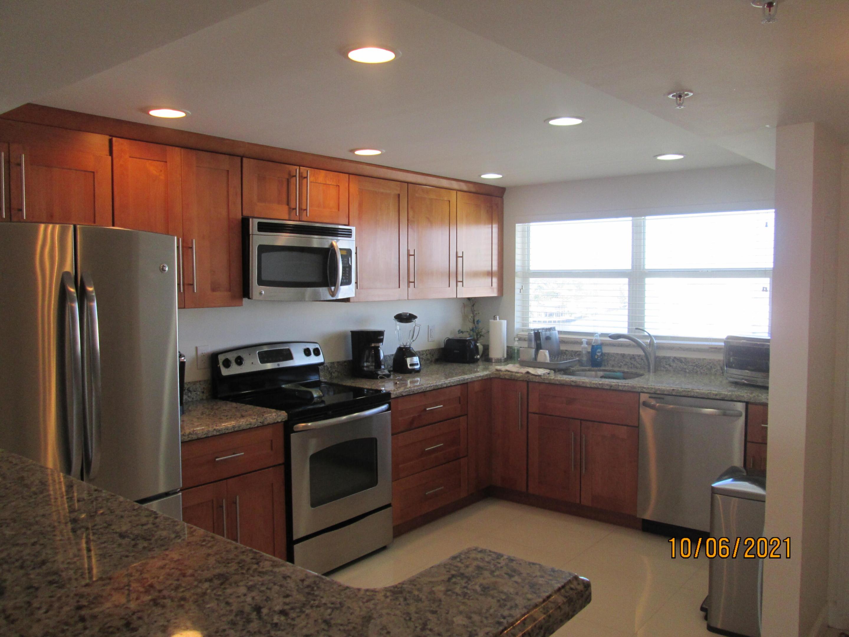 3212 S Ocean Boulevard 1007-A