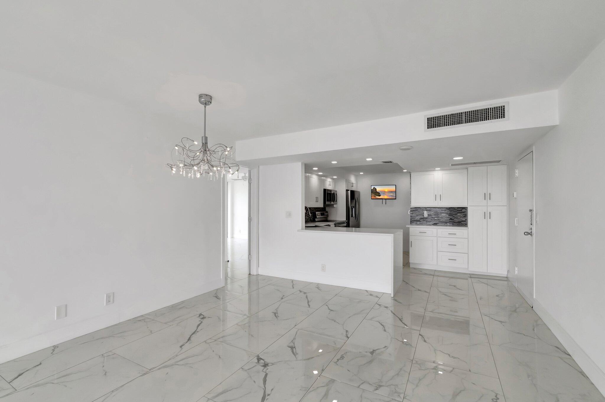2400 Presidential Way 1903