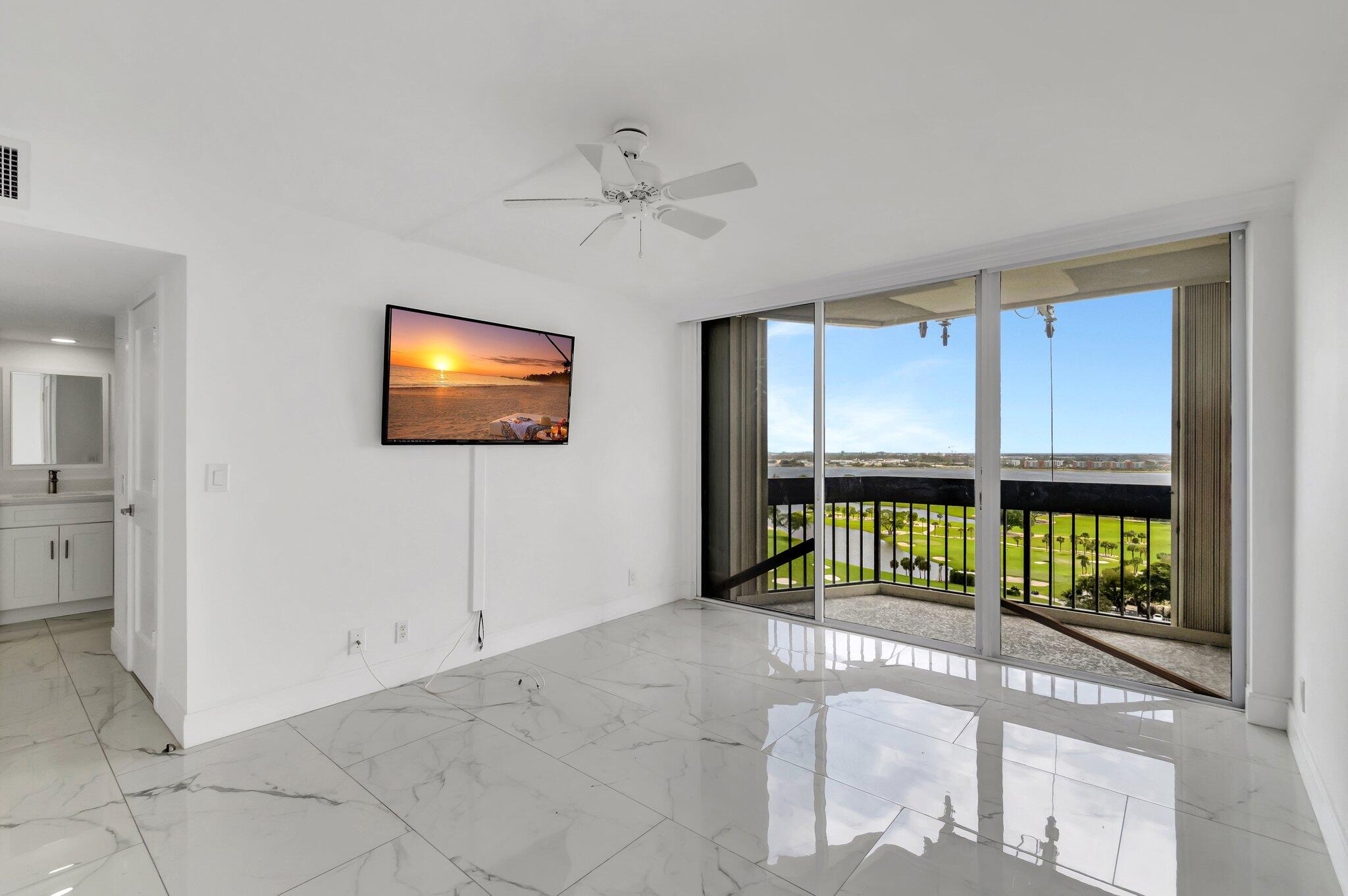 2400 Presidential Way 1903