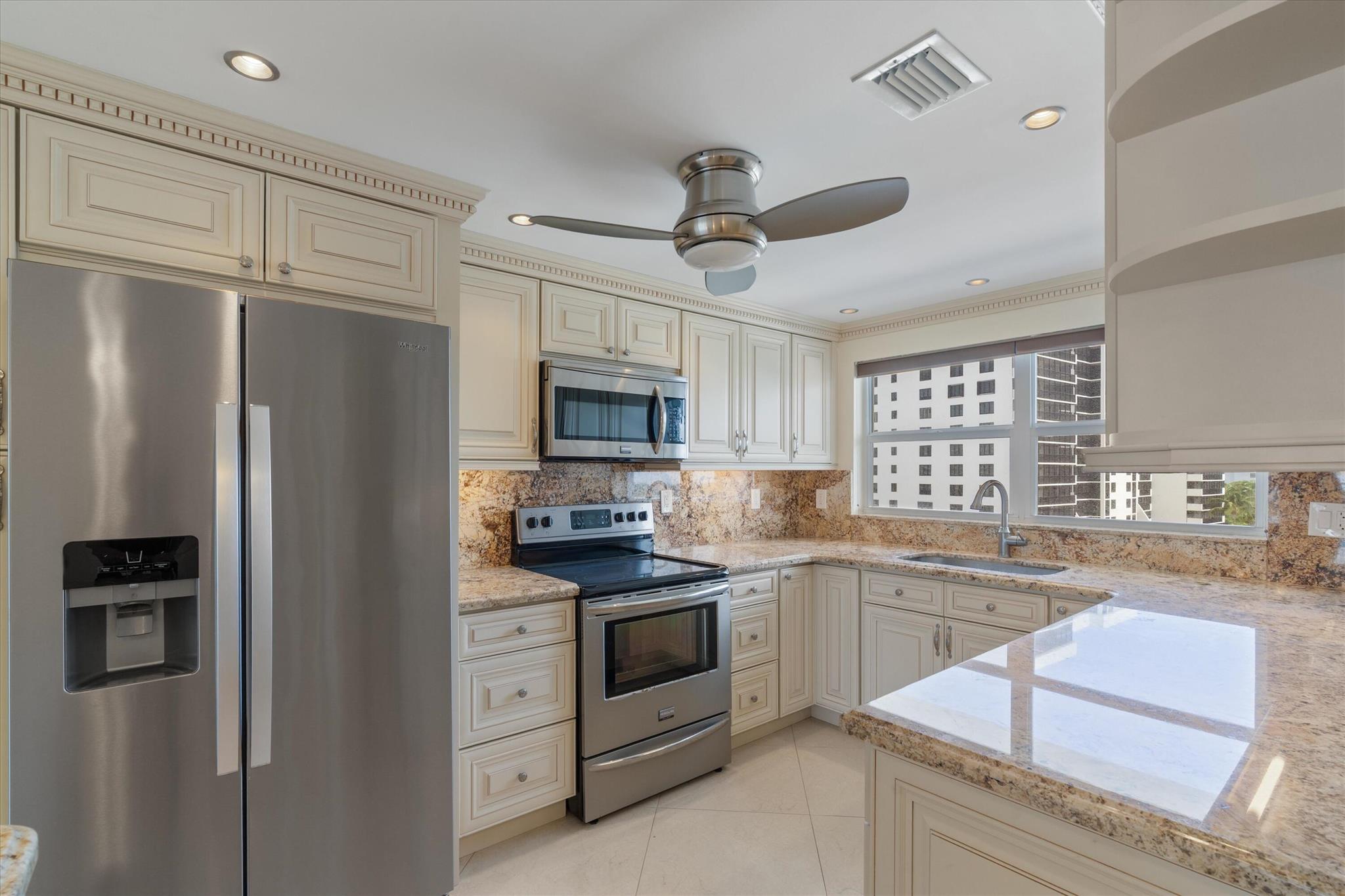 3300 S Ocean Boulevard 720c