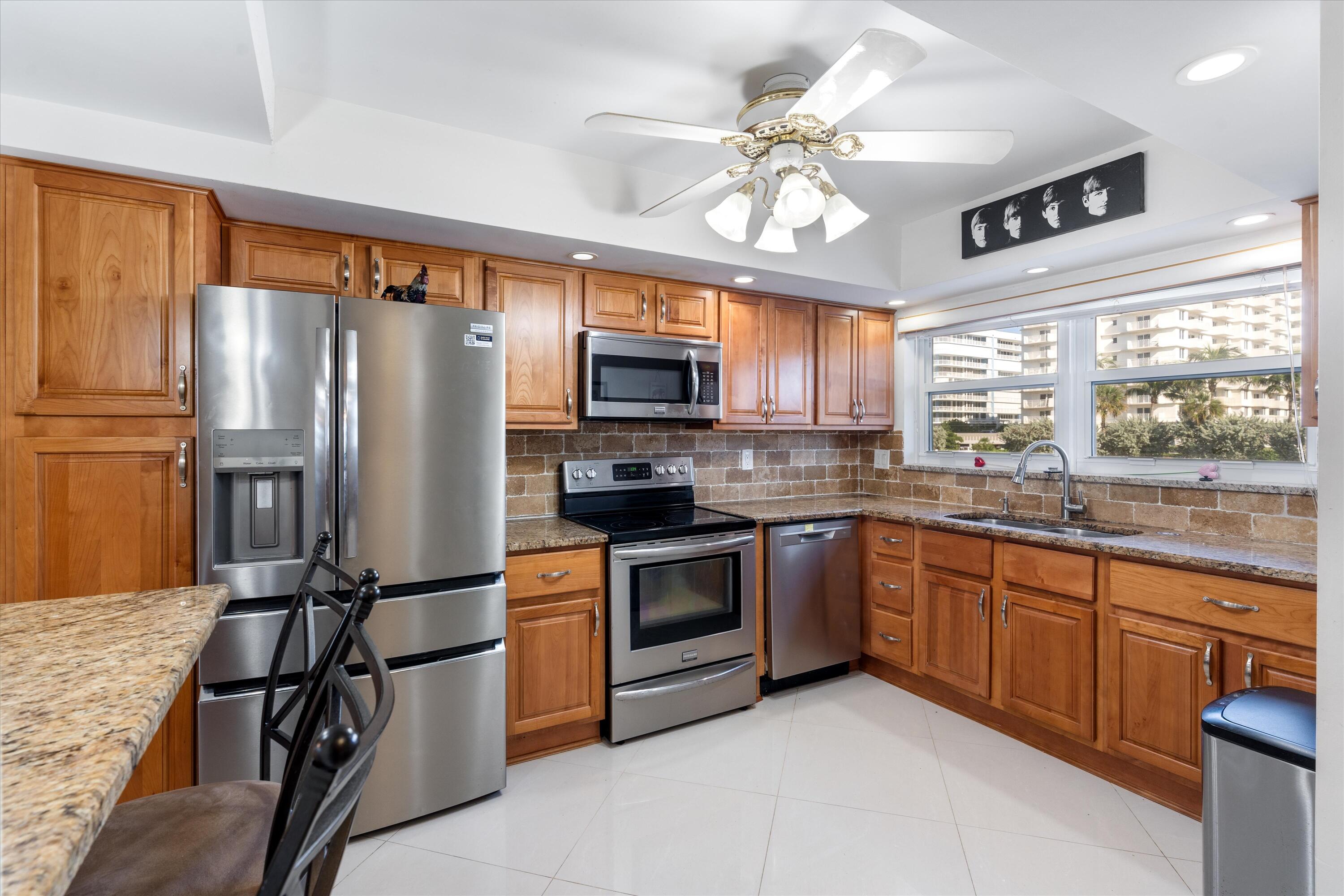 3224 S Ocean Boulevard 211-B