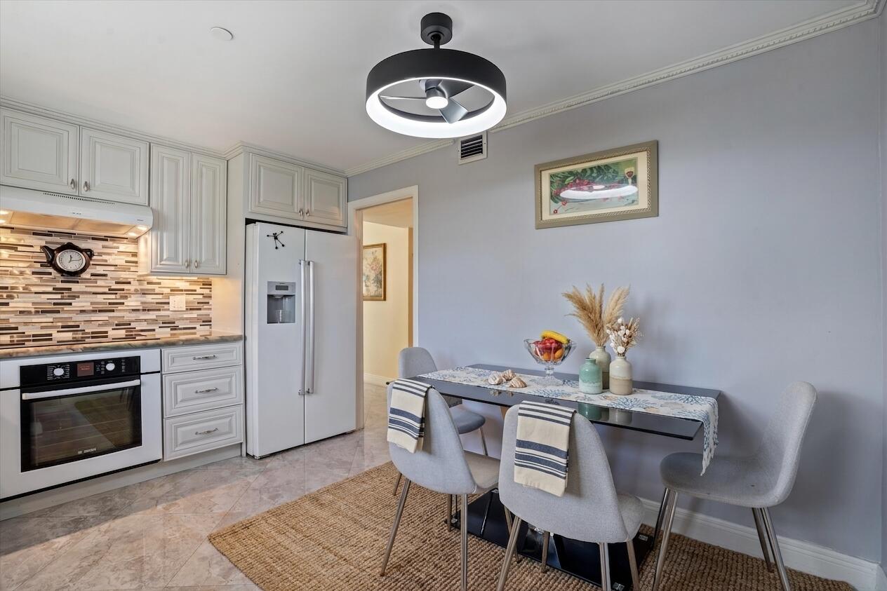 3212 S Ocean Boulevard 208-A, Highland Beach Unit: 208-A