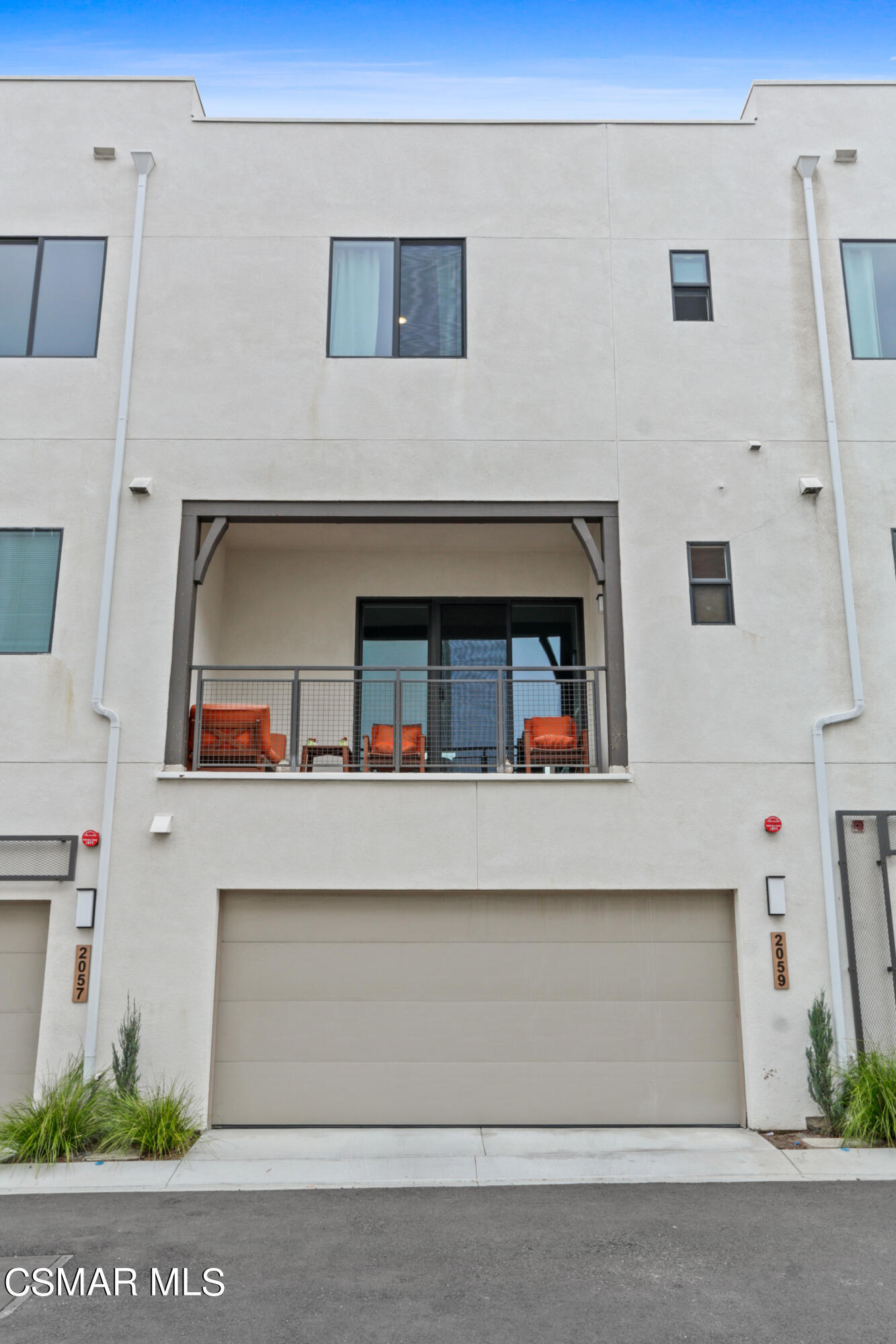 2059 W Rosecrans Avenue