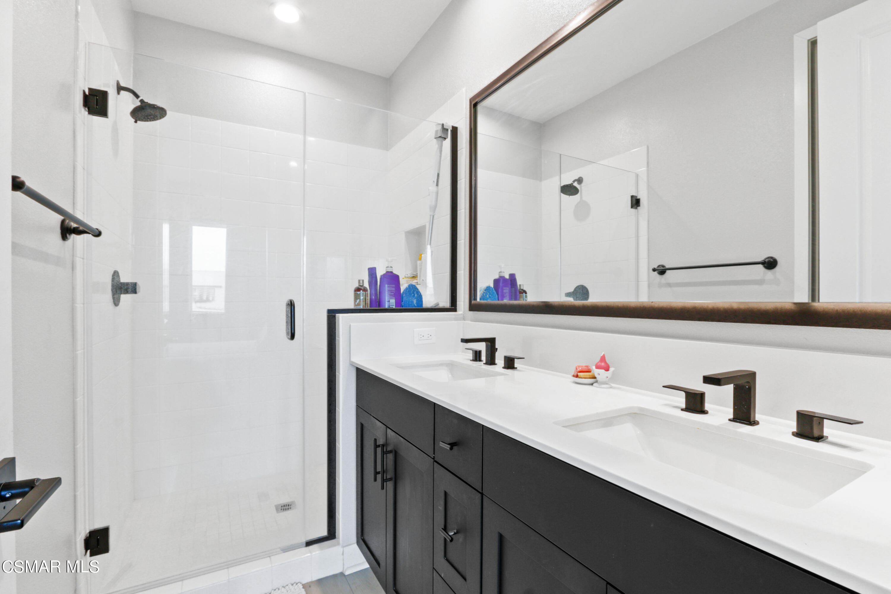 2059 W Rosecrans Avenue