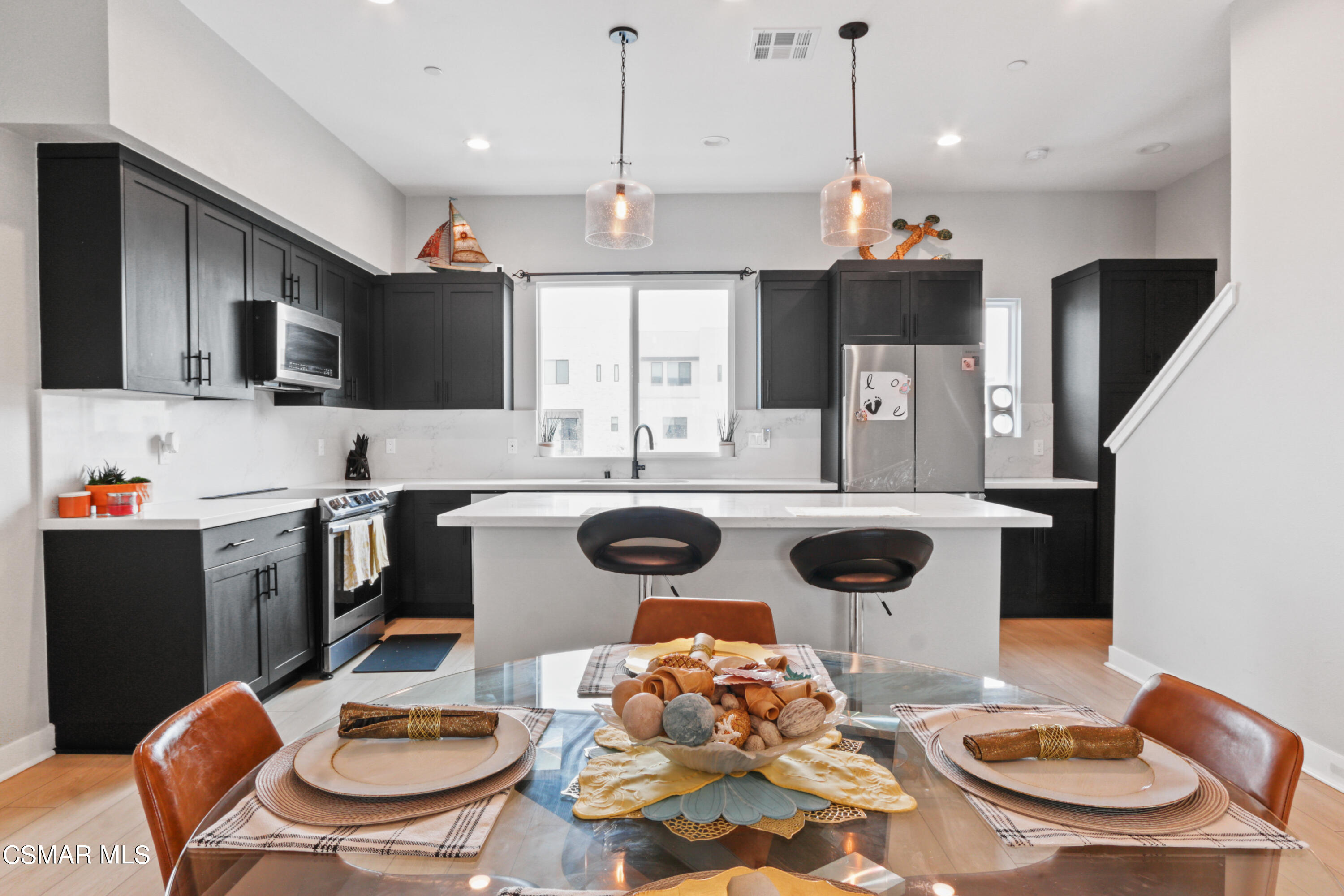 2059 W Rosecrans Avenue