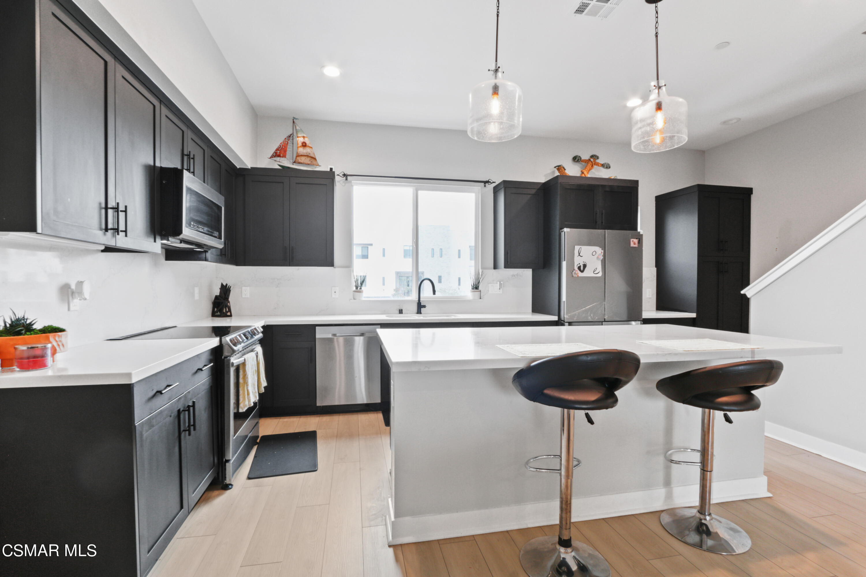 2059 W Rosecrans Avenue