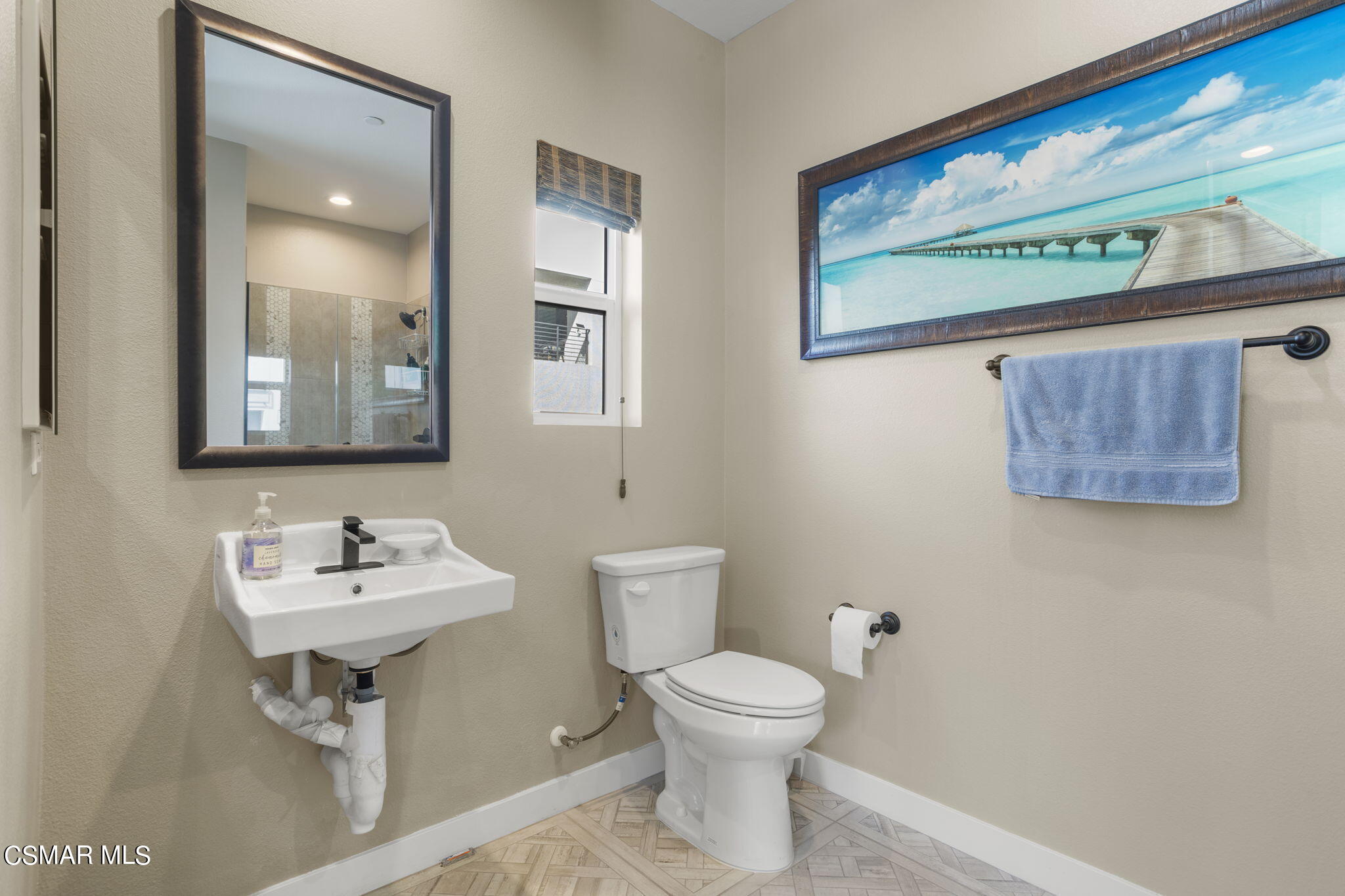 2061 W Rosecrans Avenue