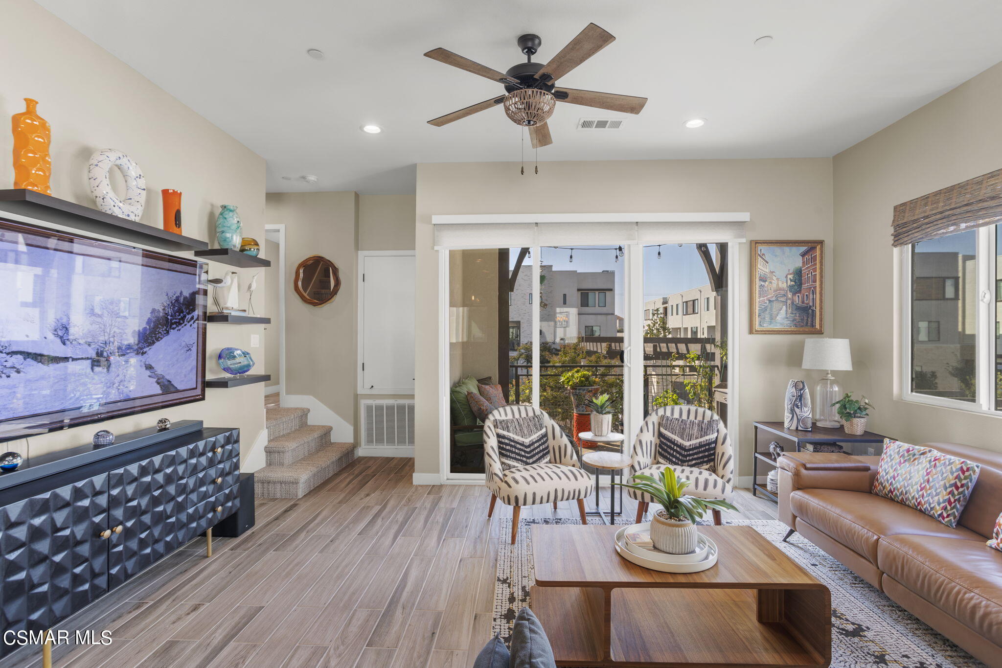 2061 W Rosecrans Avenue