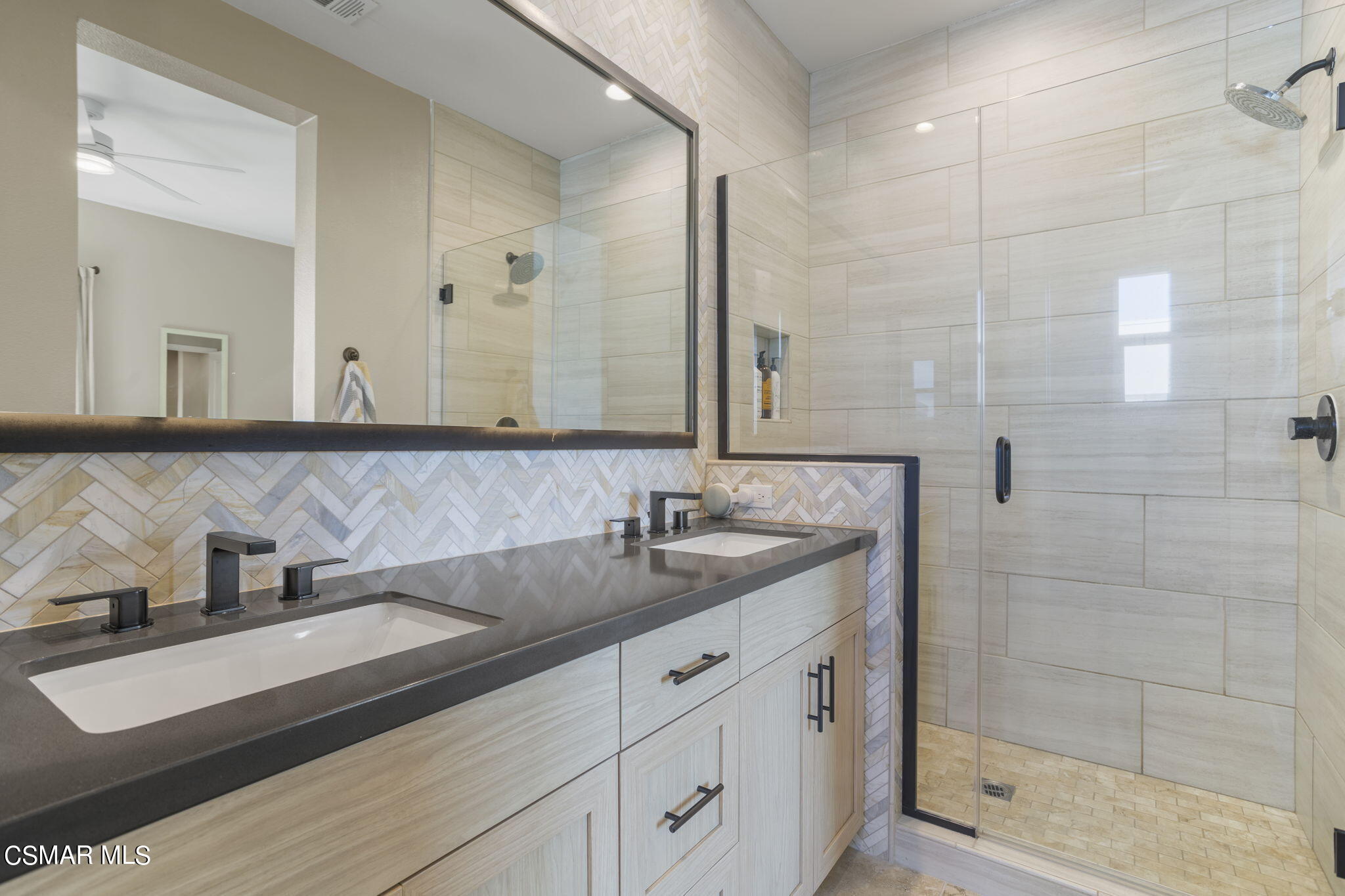 2061 W Rosecrans Avenue