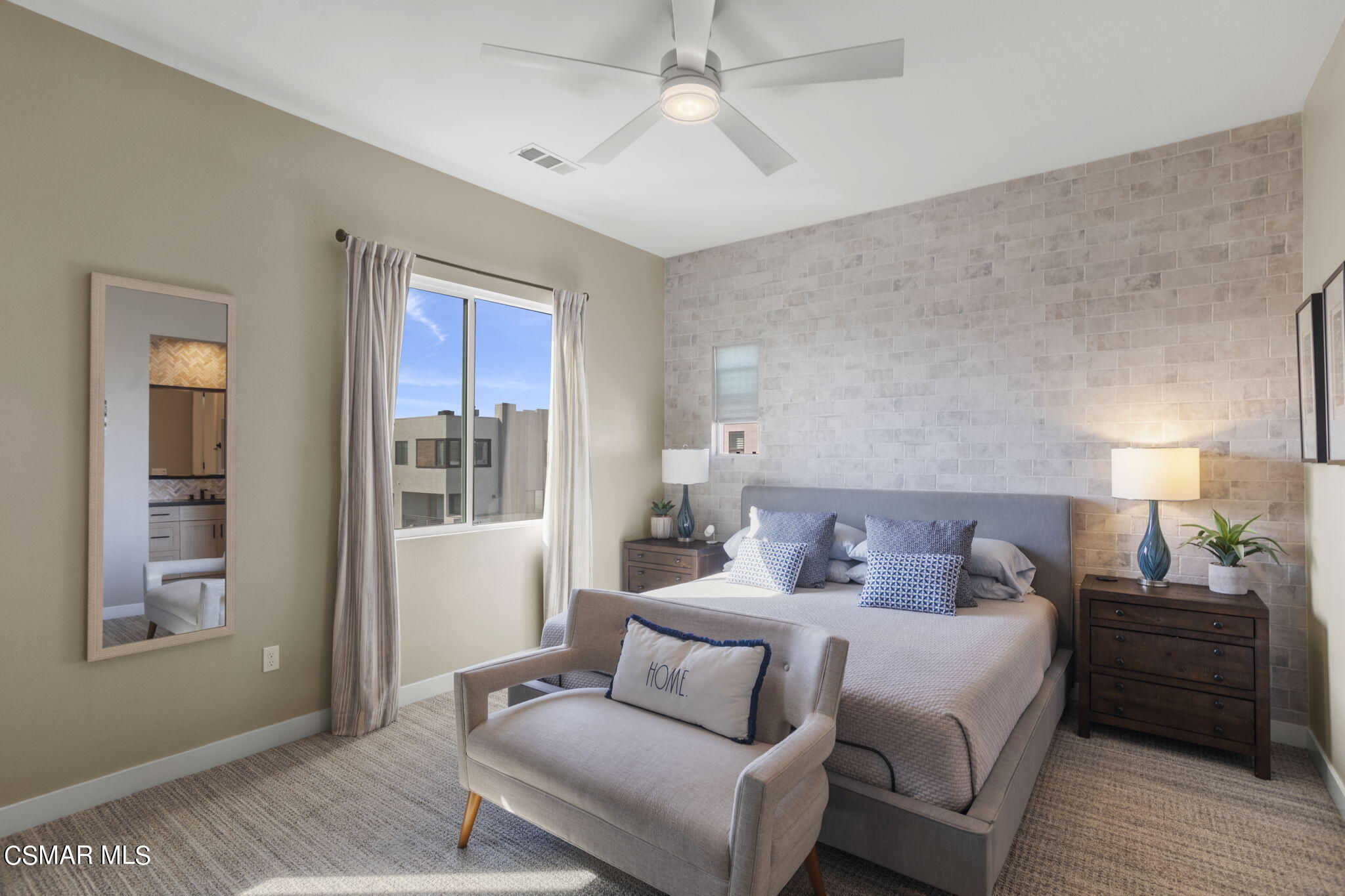 2061 W Rosecrans Avenue