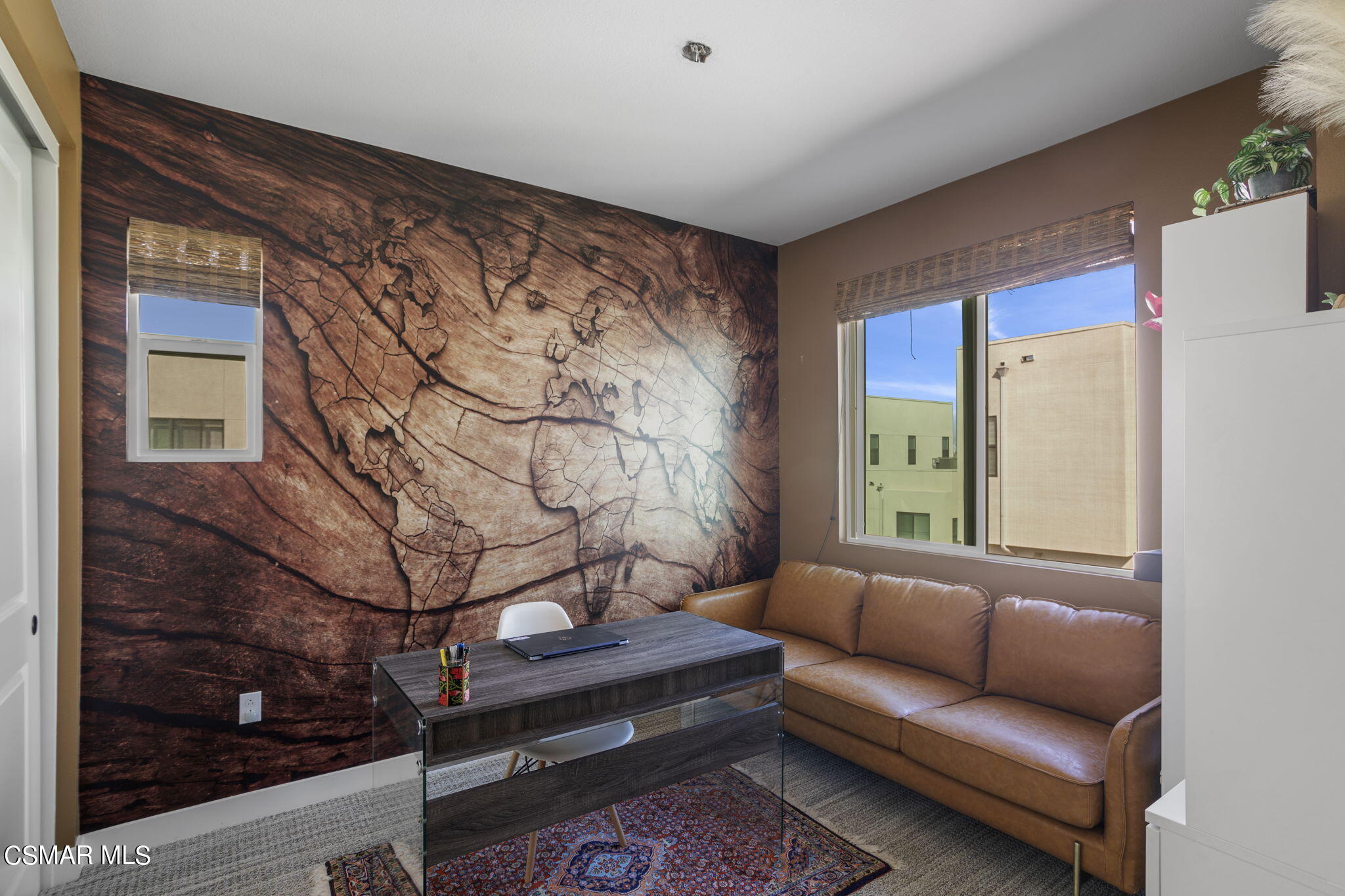 2061 W Rosecrans Avenue