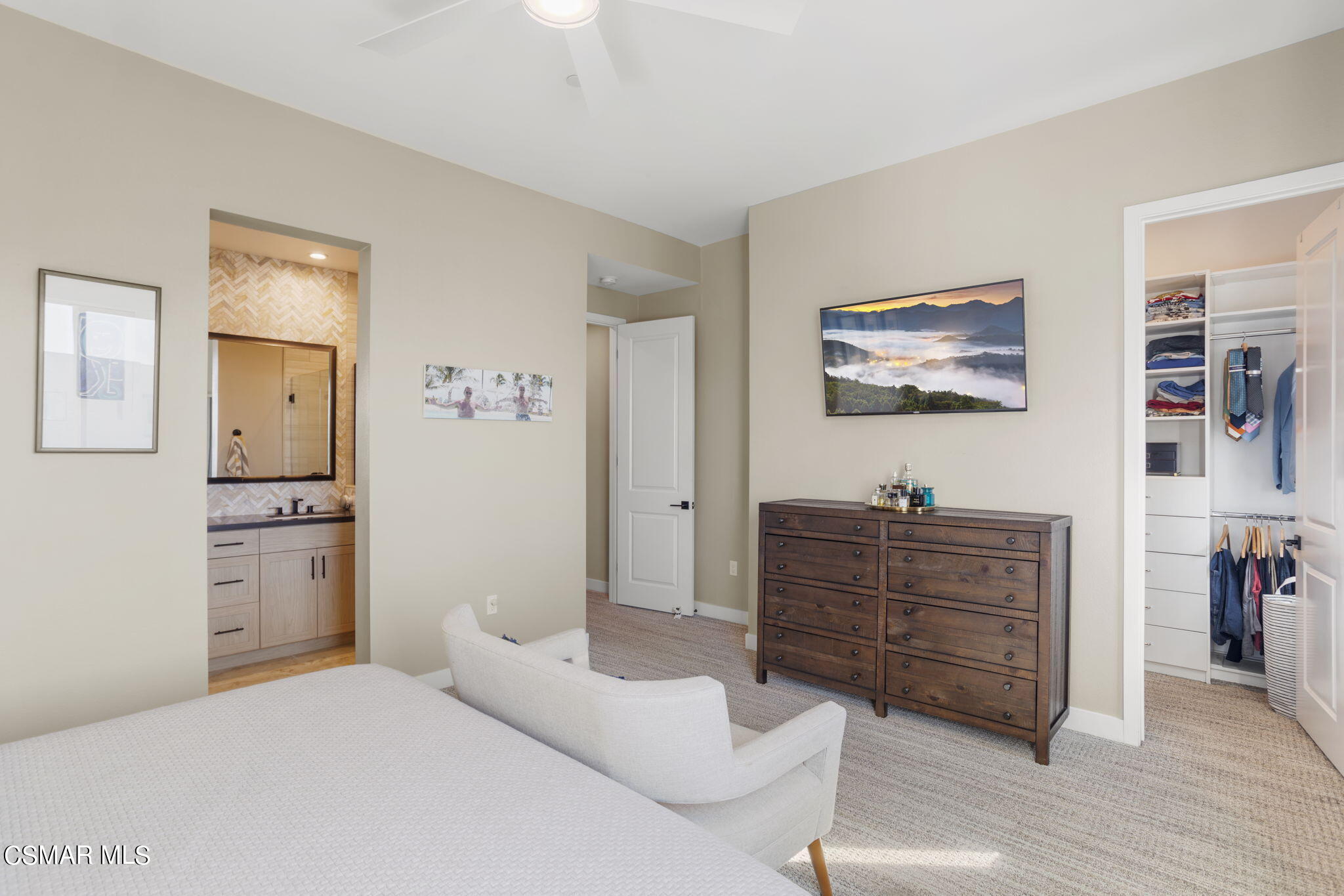 2061 W Rosecrans Avenue