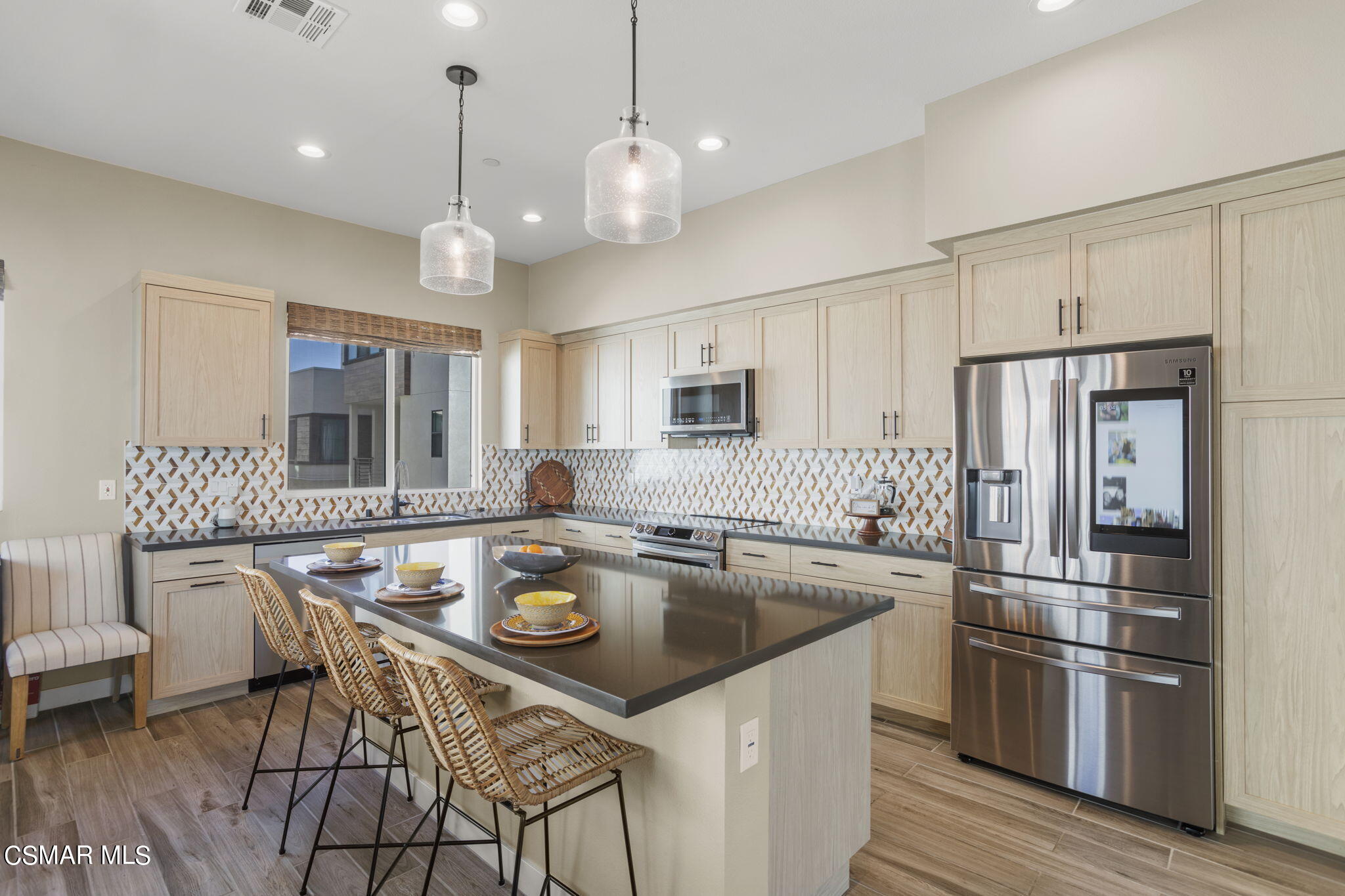 2061 W Rosecrans Avenue