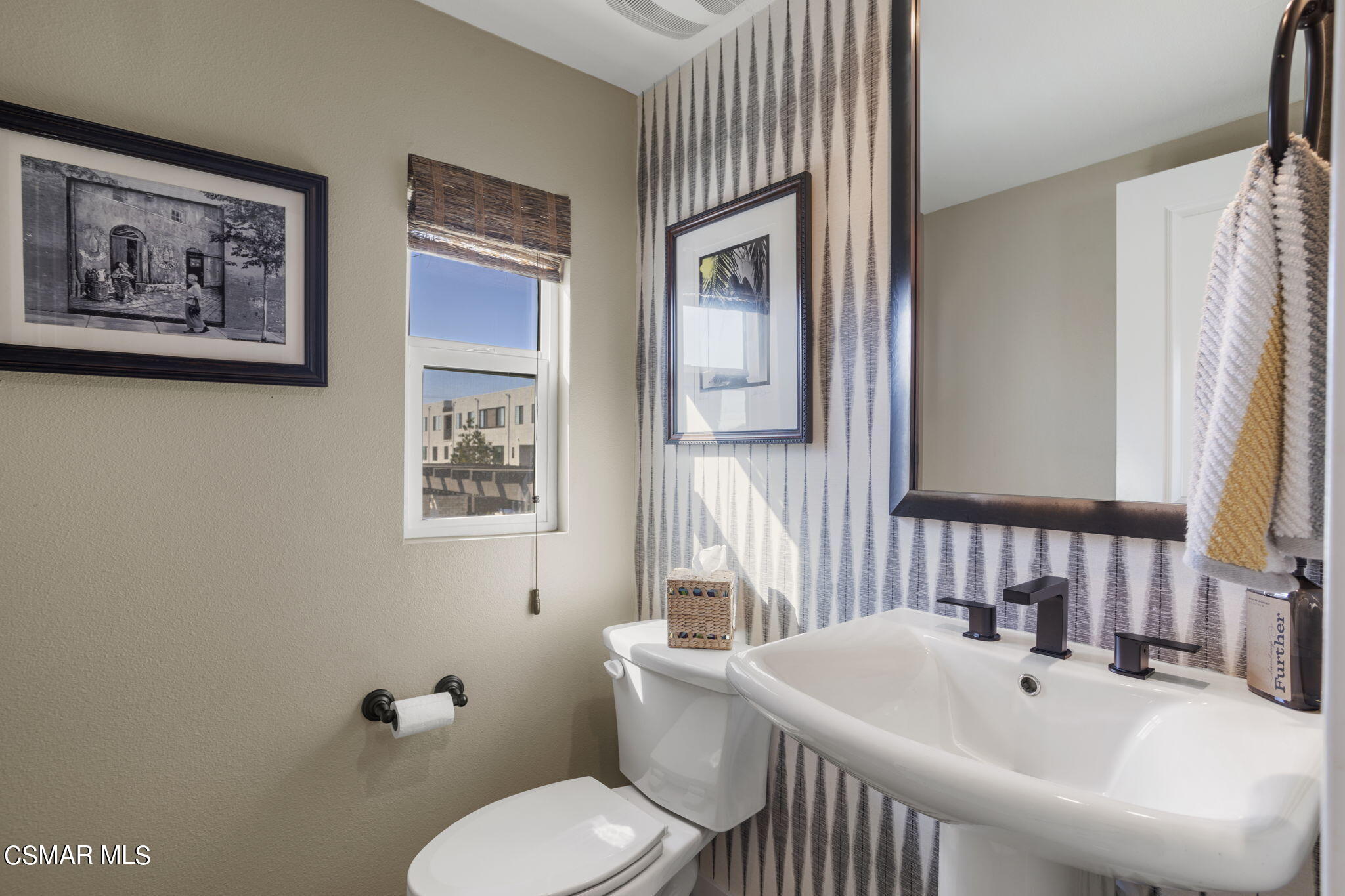 2061 W Rosecrans Avenue