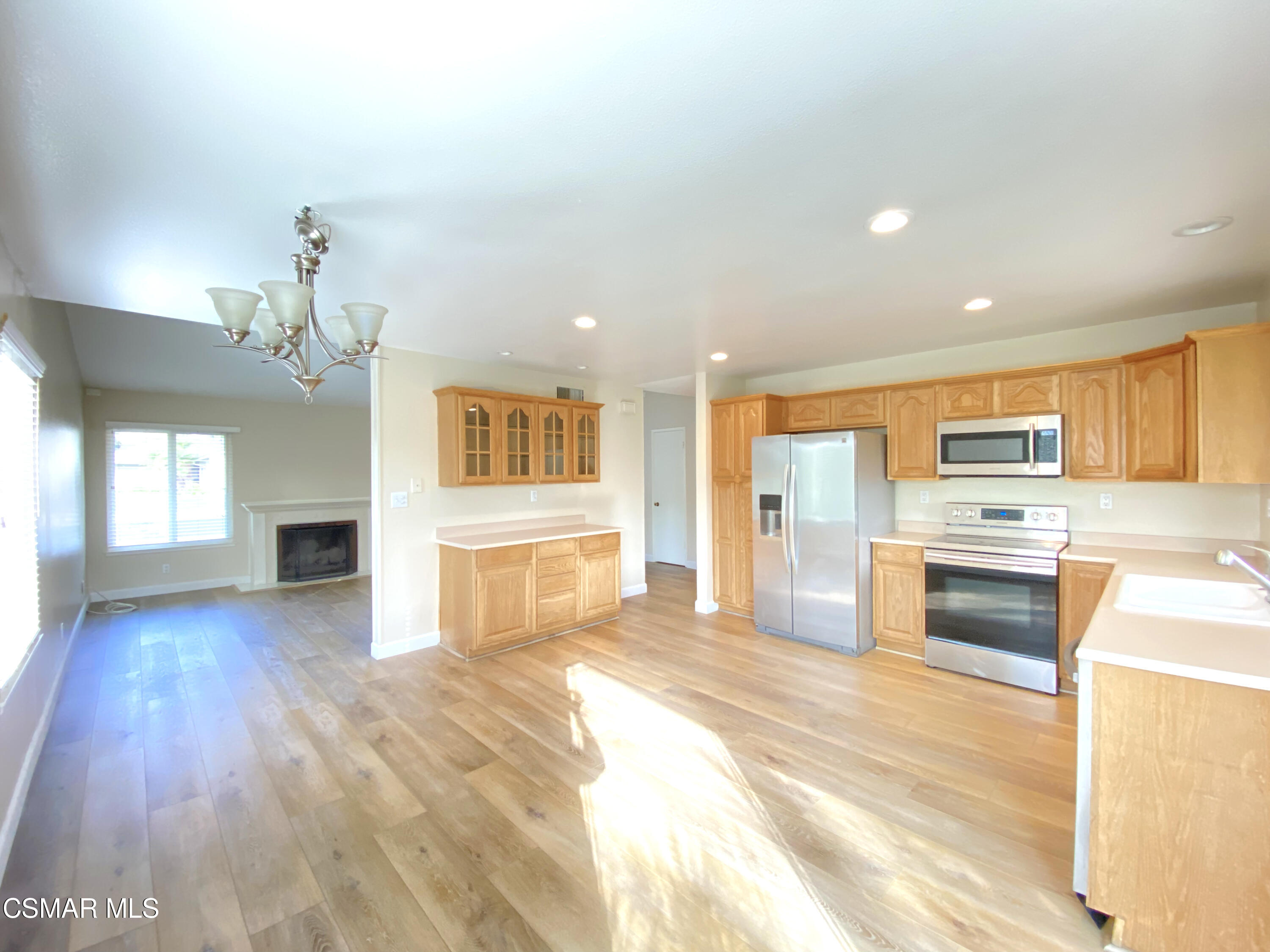 898 Silver Cloud Street