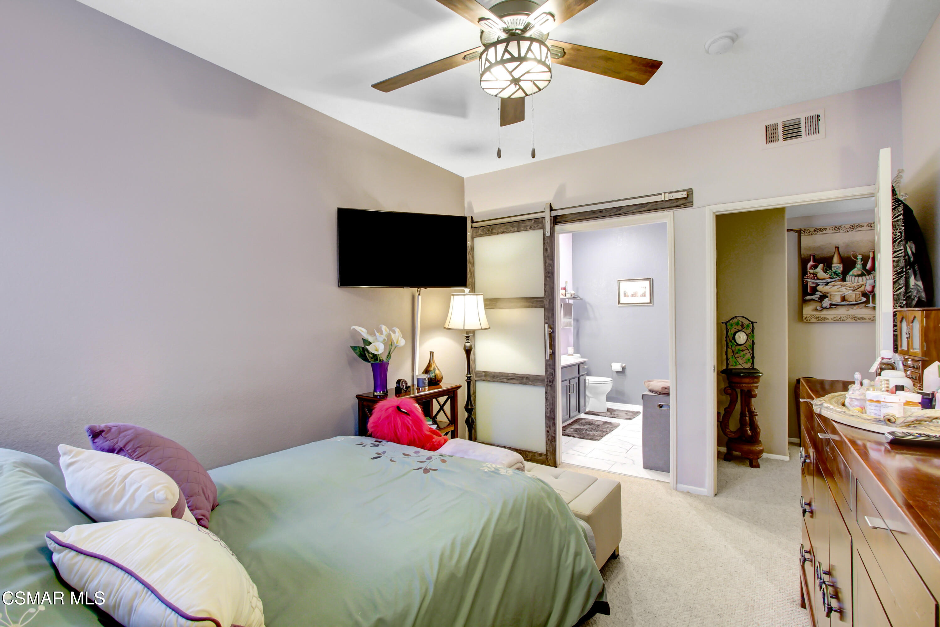 41410 Juniper Street, 1123