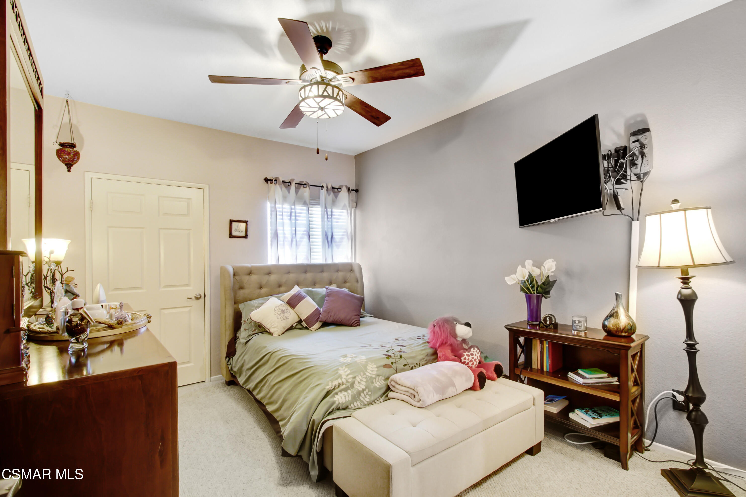 41410 Juniper Street, 1123