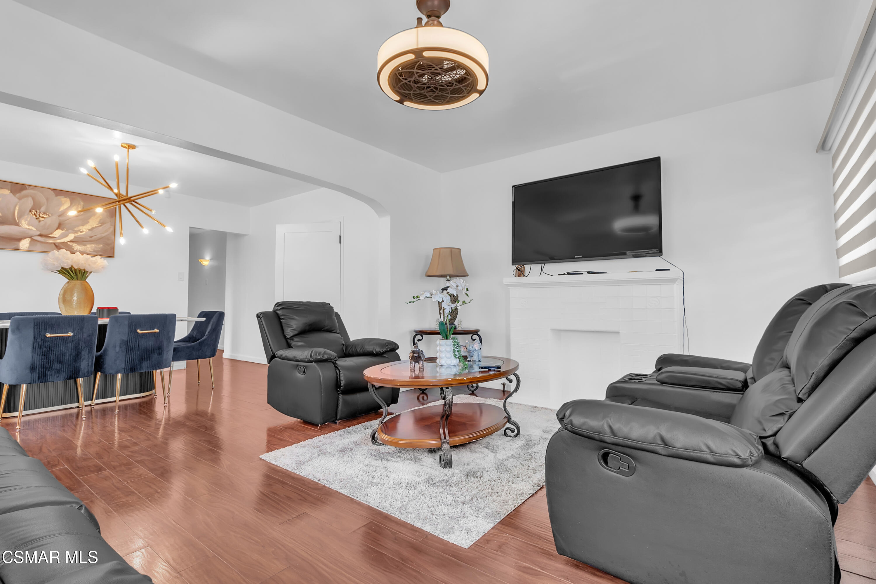 5847 S Wilton Place, 5849