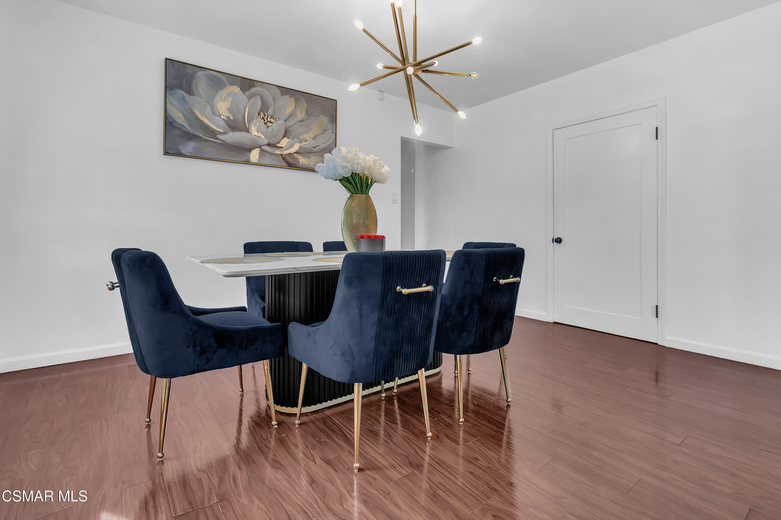 5847 S Wilton Place, 5849