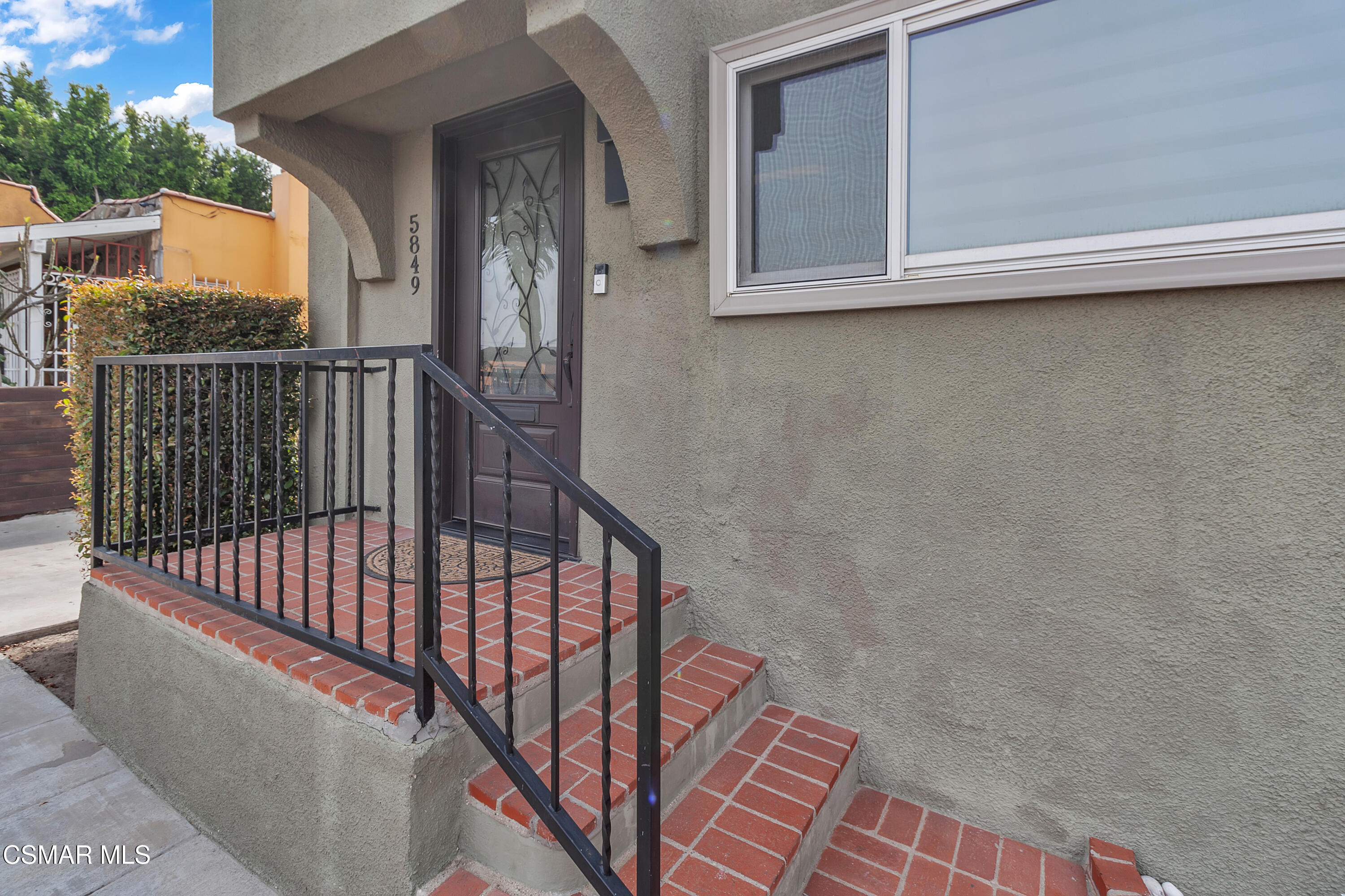 5847 S Wilton Place, 5849