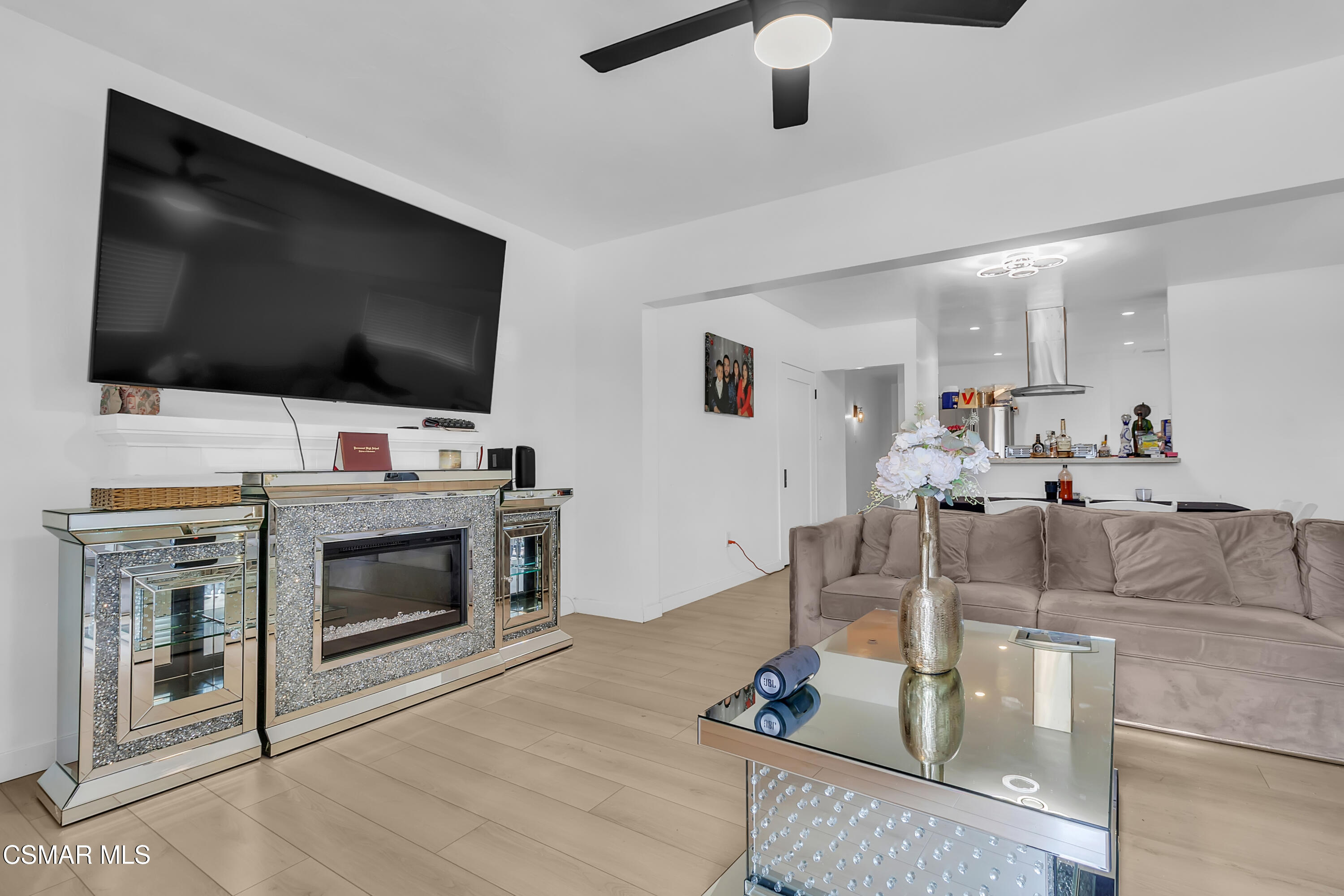 5847 S Wilton Place, 5849