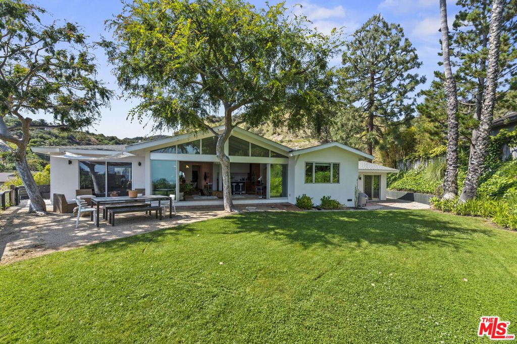 14742 Oracle Place