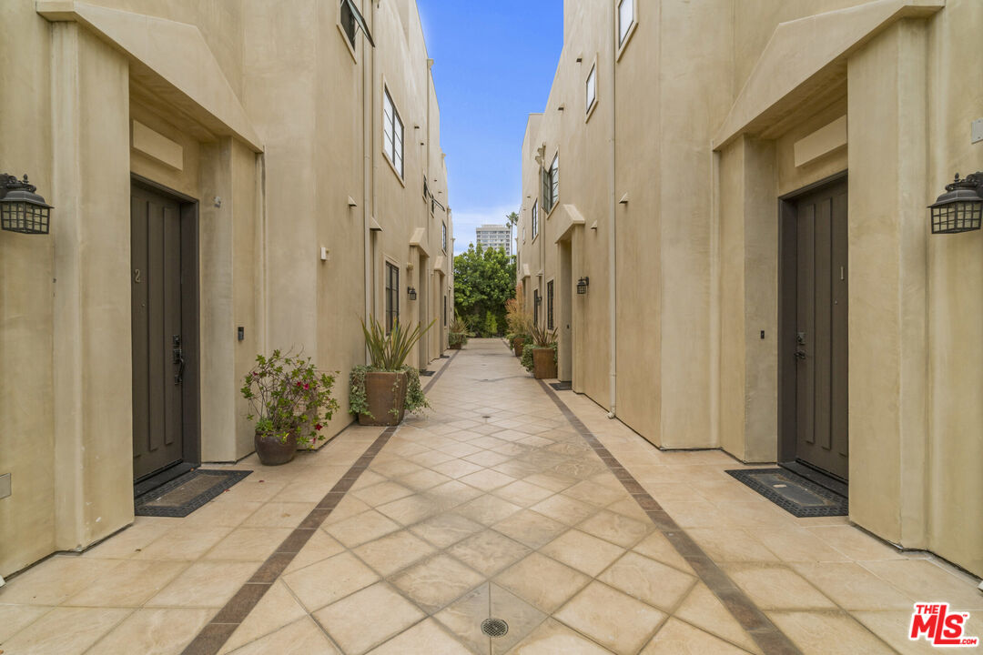10765 Wilkins AVE Unit: 1