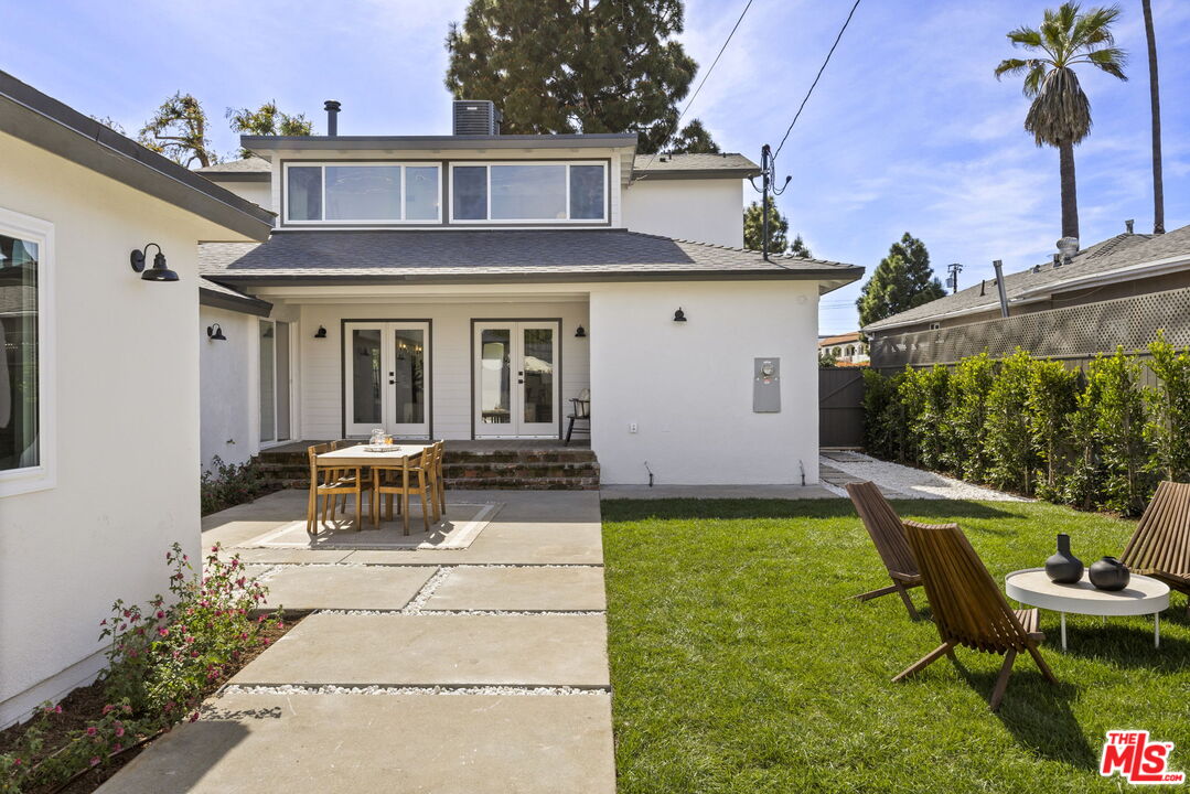 3908 Bentley Ave